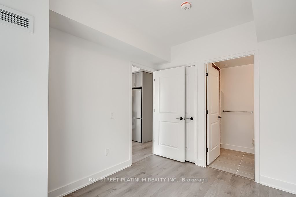 2343 Khalsa Gate W 537 Property Photo 16