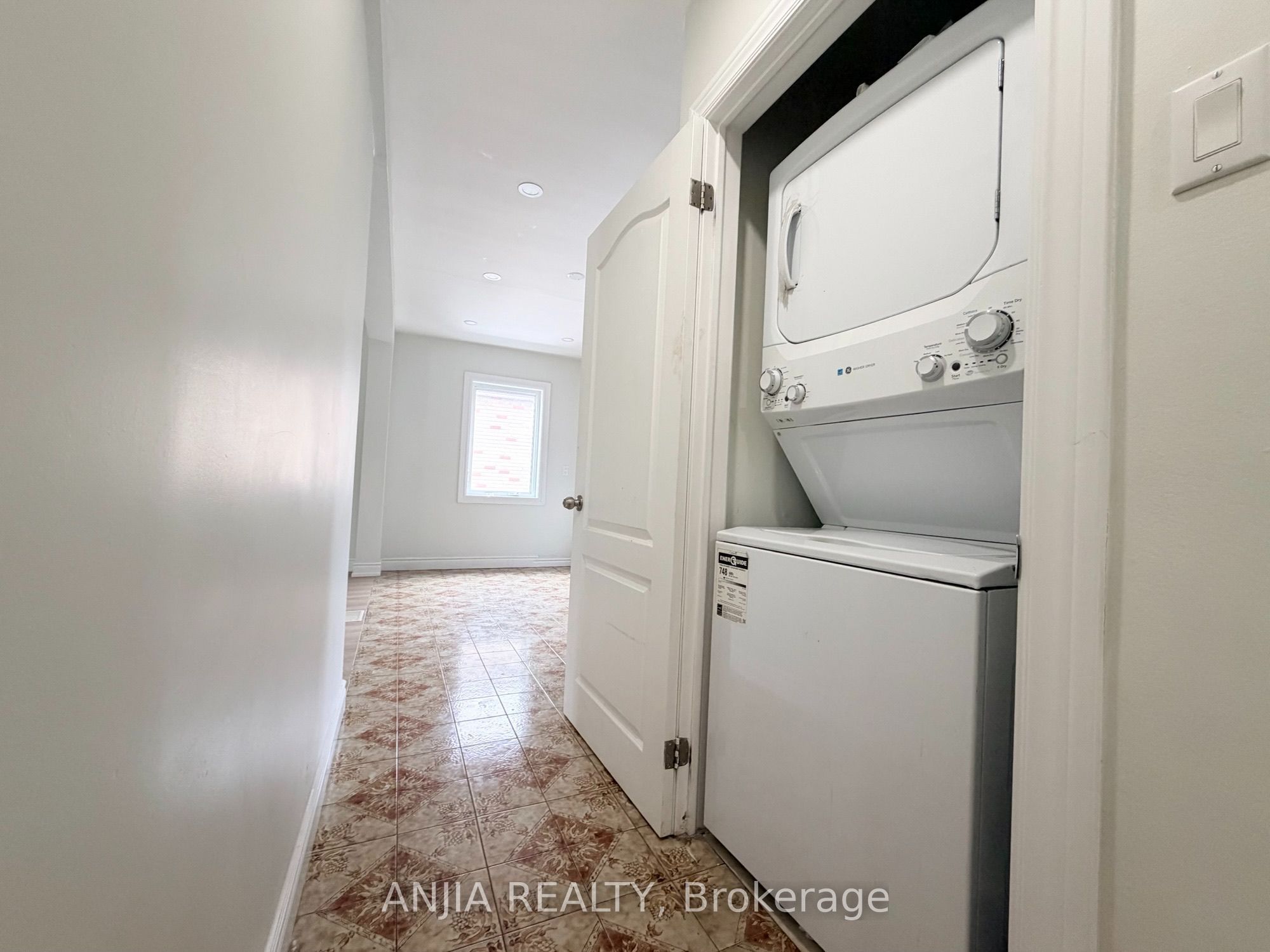 77 Nash Drive Property Photo 11