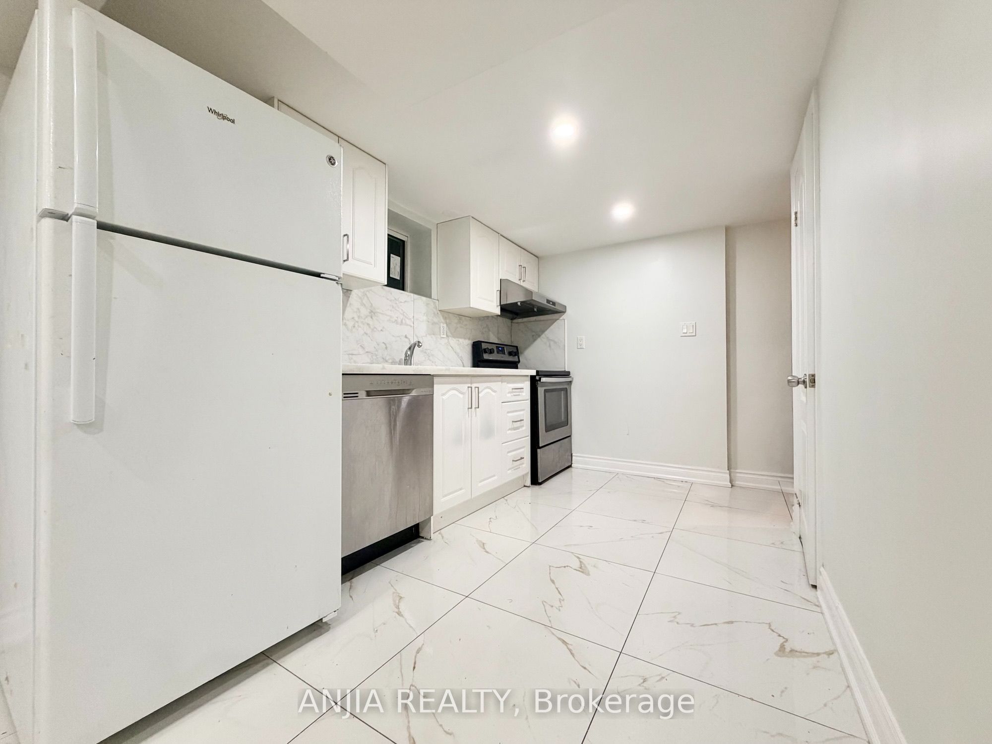 77 Nash Drive Property Photo 14