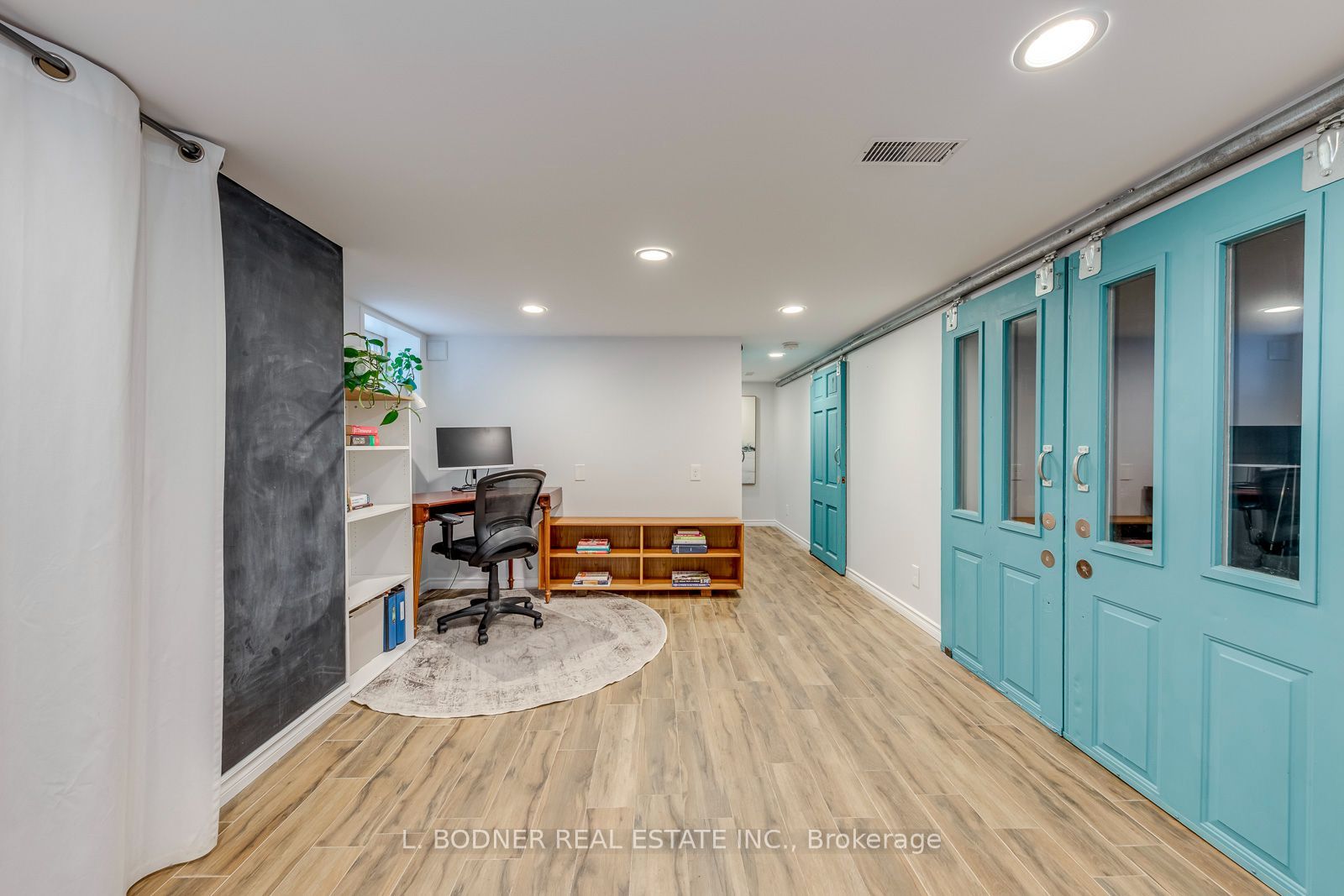59 Queens Drive Property Photo 21