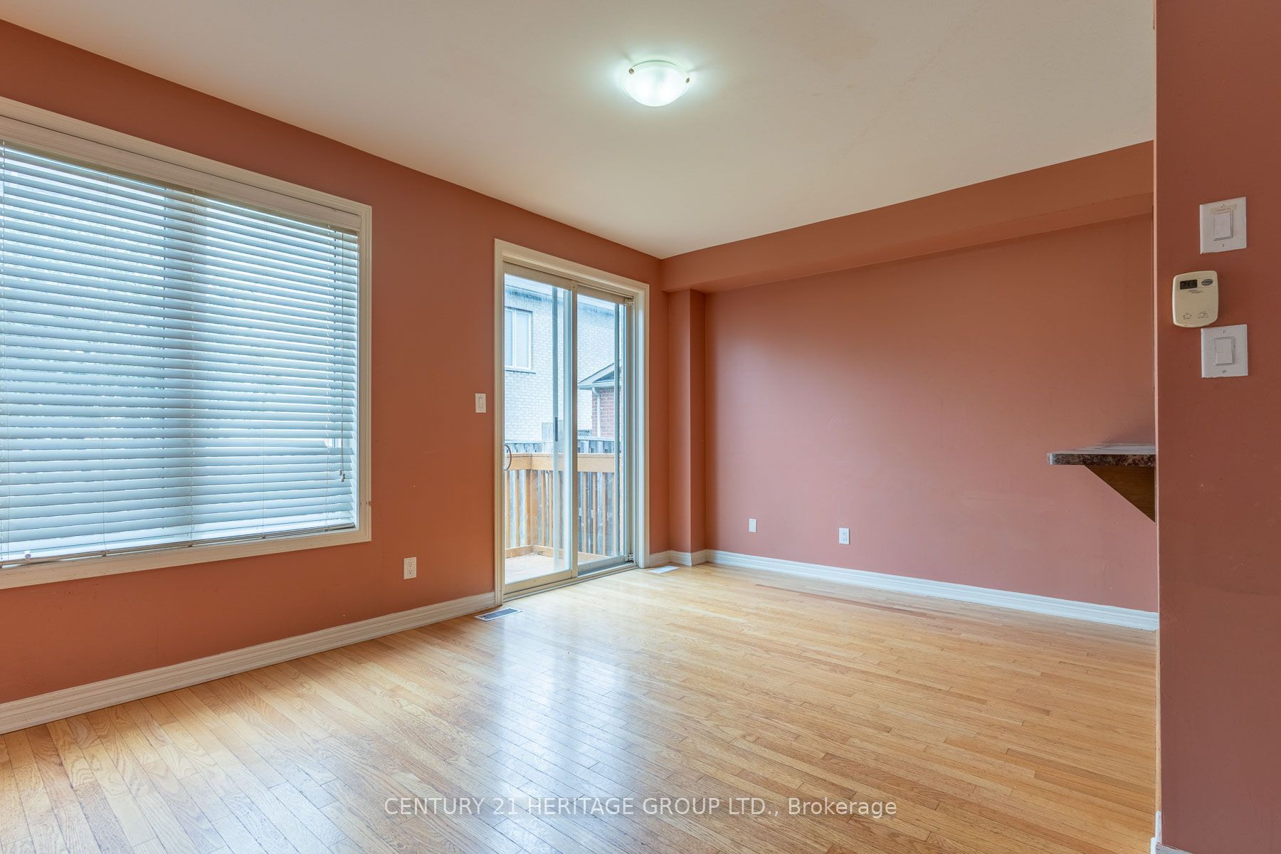 11 Pendulum Circle Property Photo 6