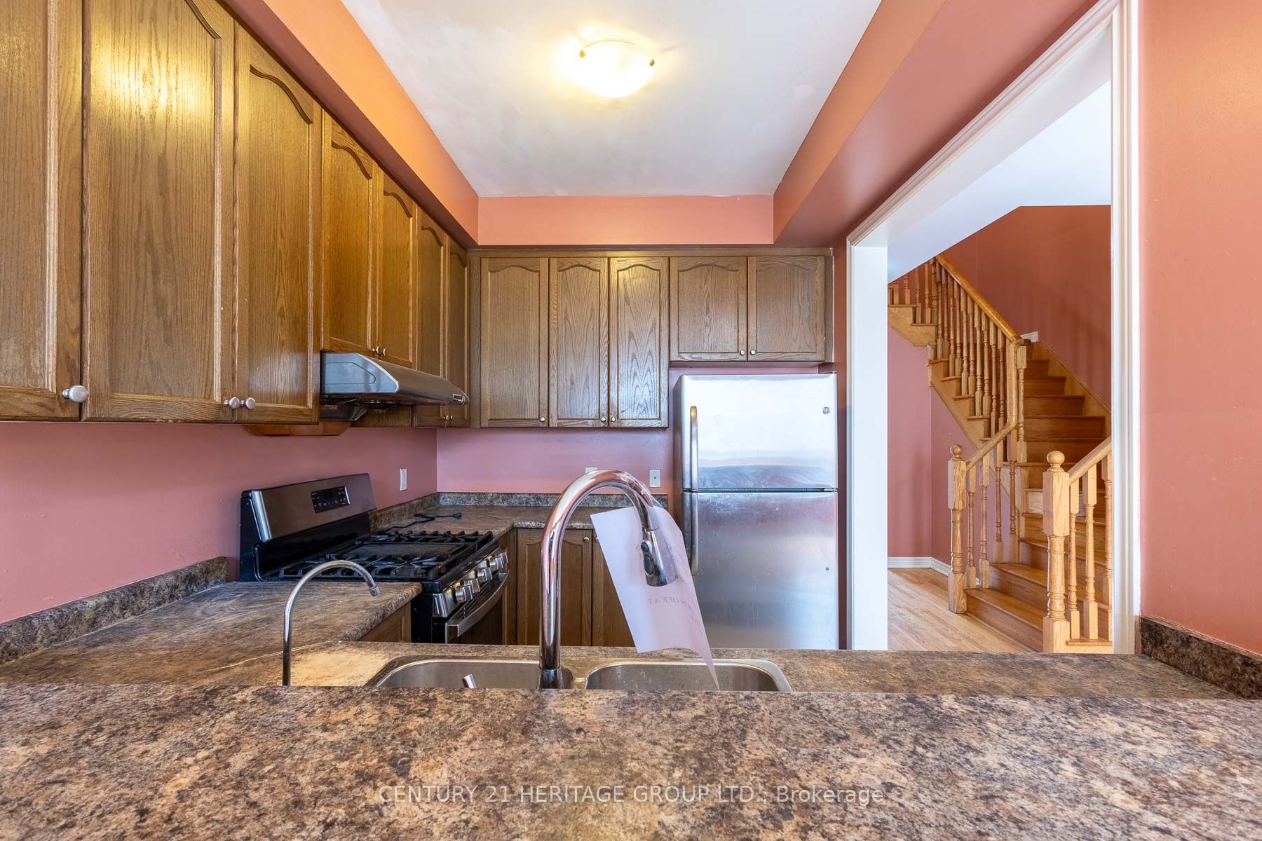 11 Pendulum Circle Property Photo 8
