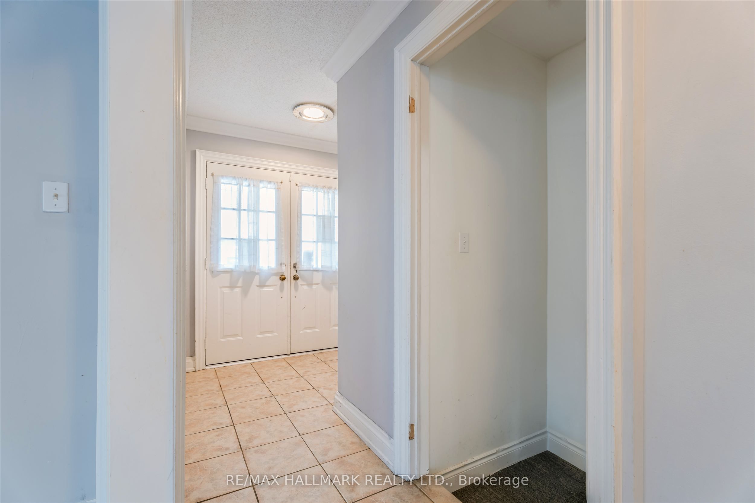 241 Featherstone Road Property Photo 3