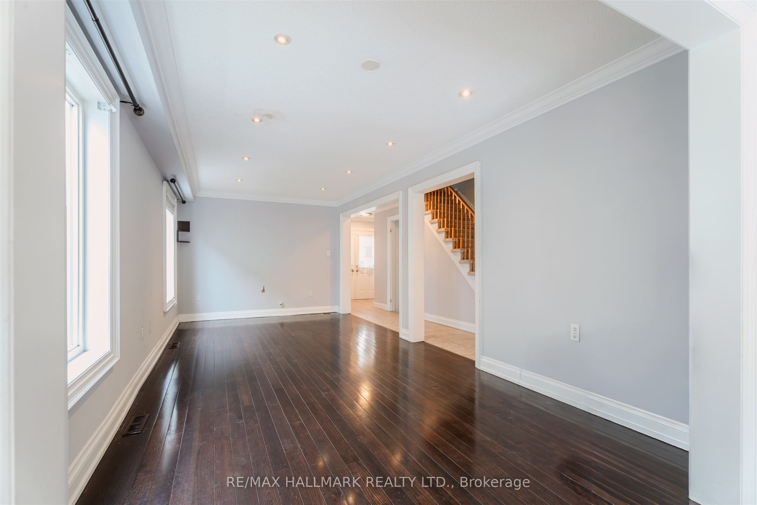 241 Featherstone Road Property Photo 6