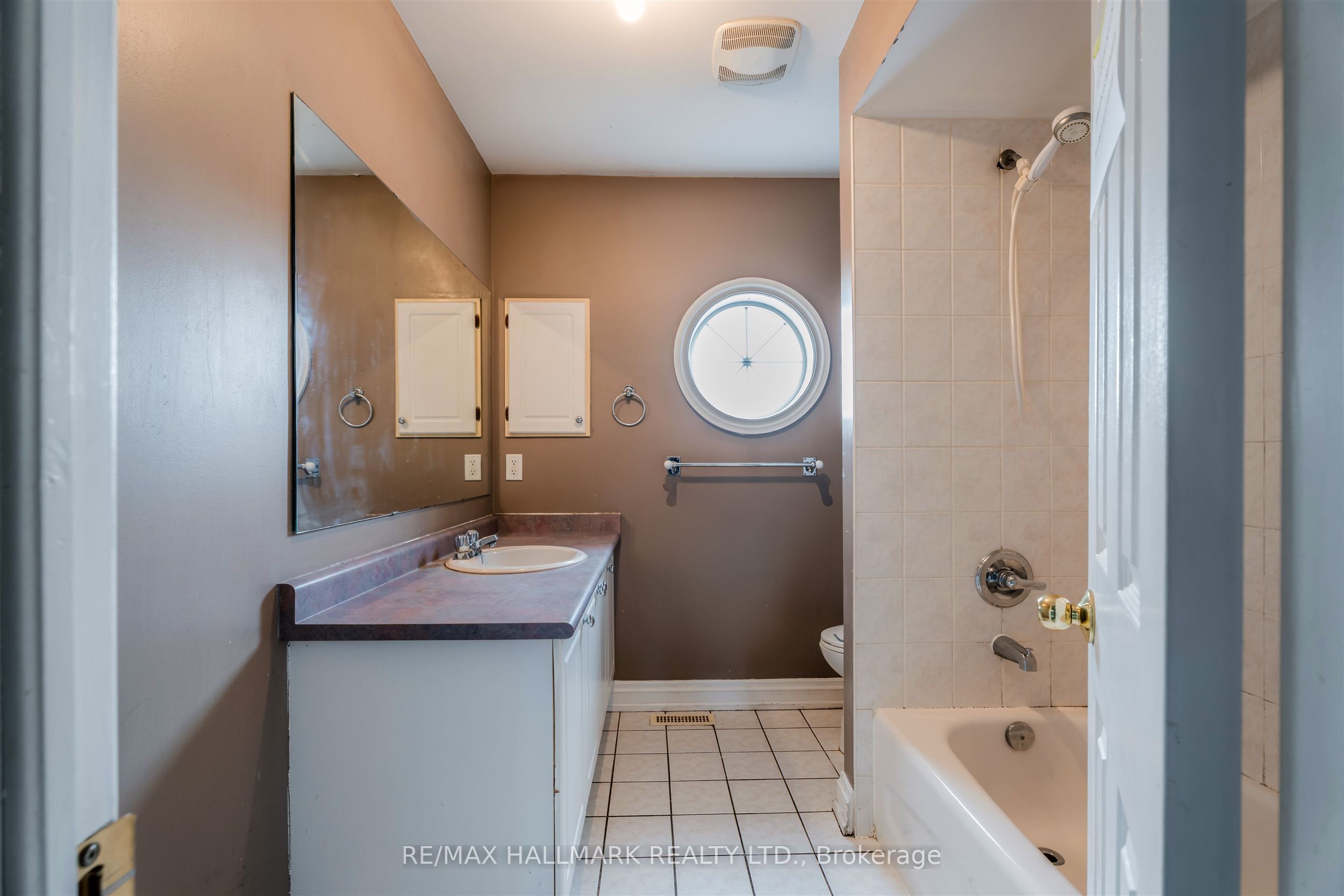 241 Featherstone Road Property Photo 22