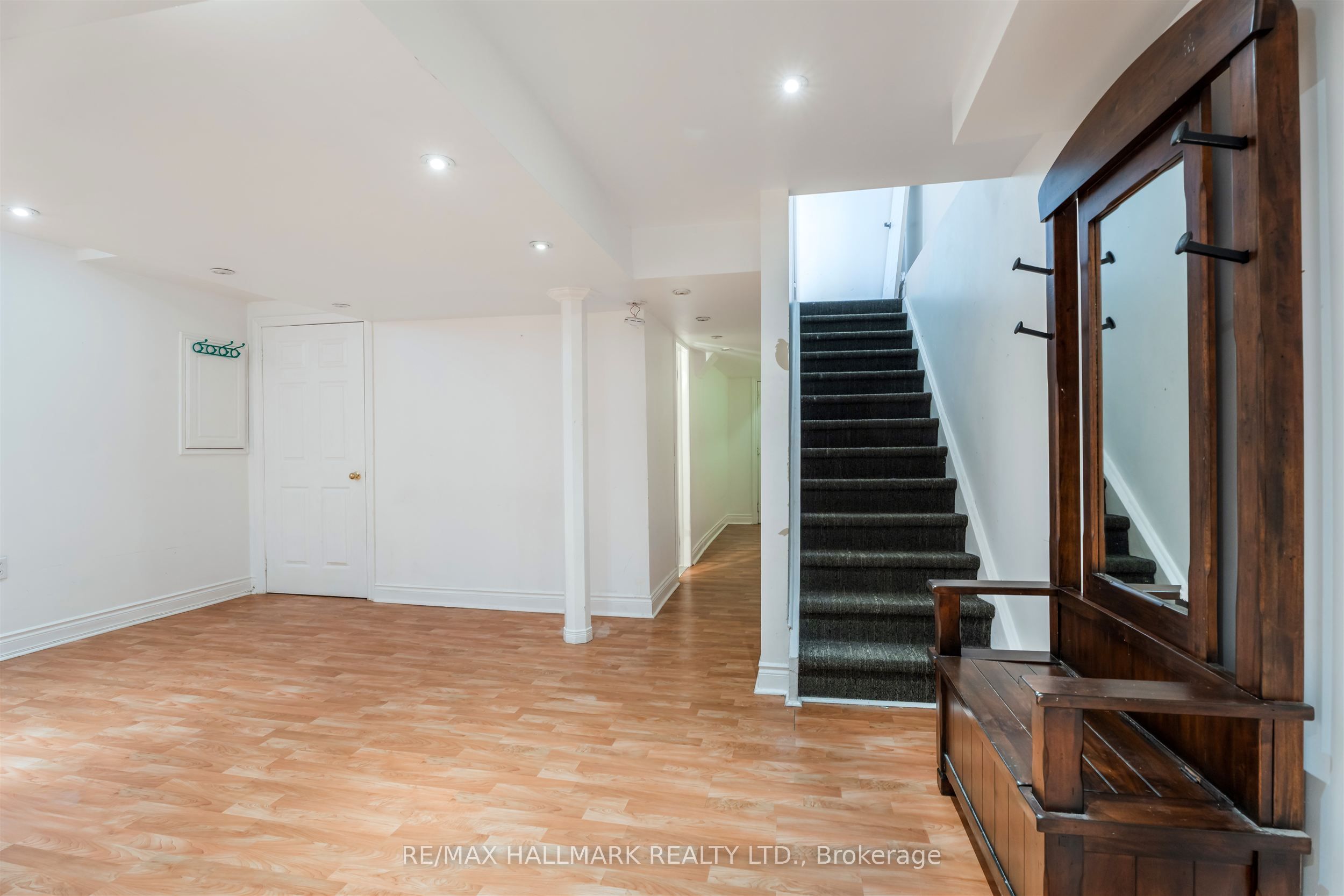 241 Featherstone Road Property Photo 24