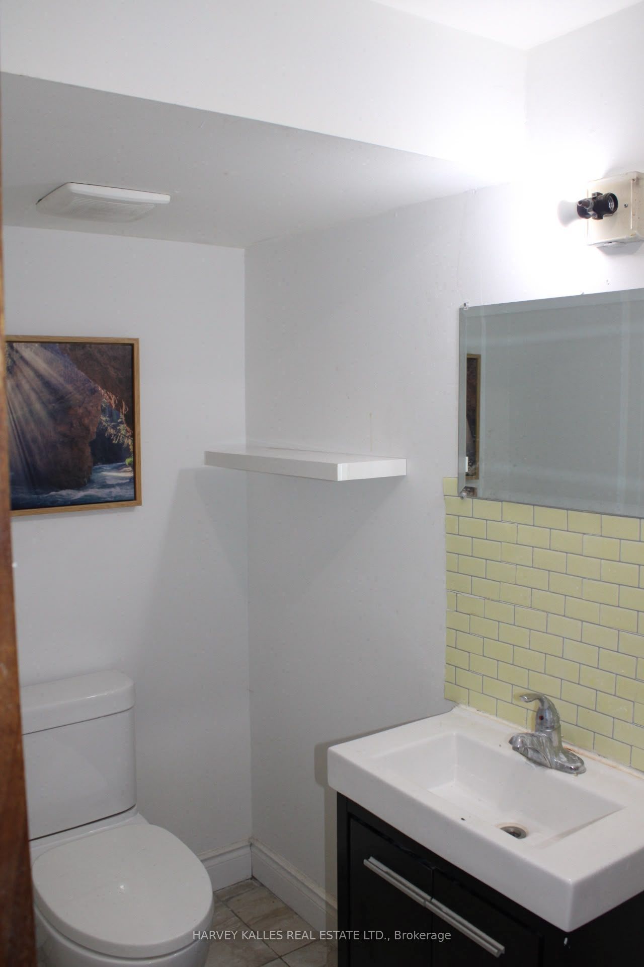 102 Goldcrest Road Property Photo 5