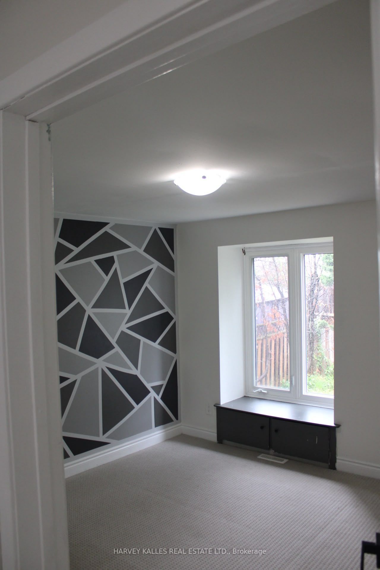 102 Goldcrest Road Property Photo 6