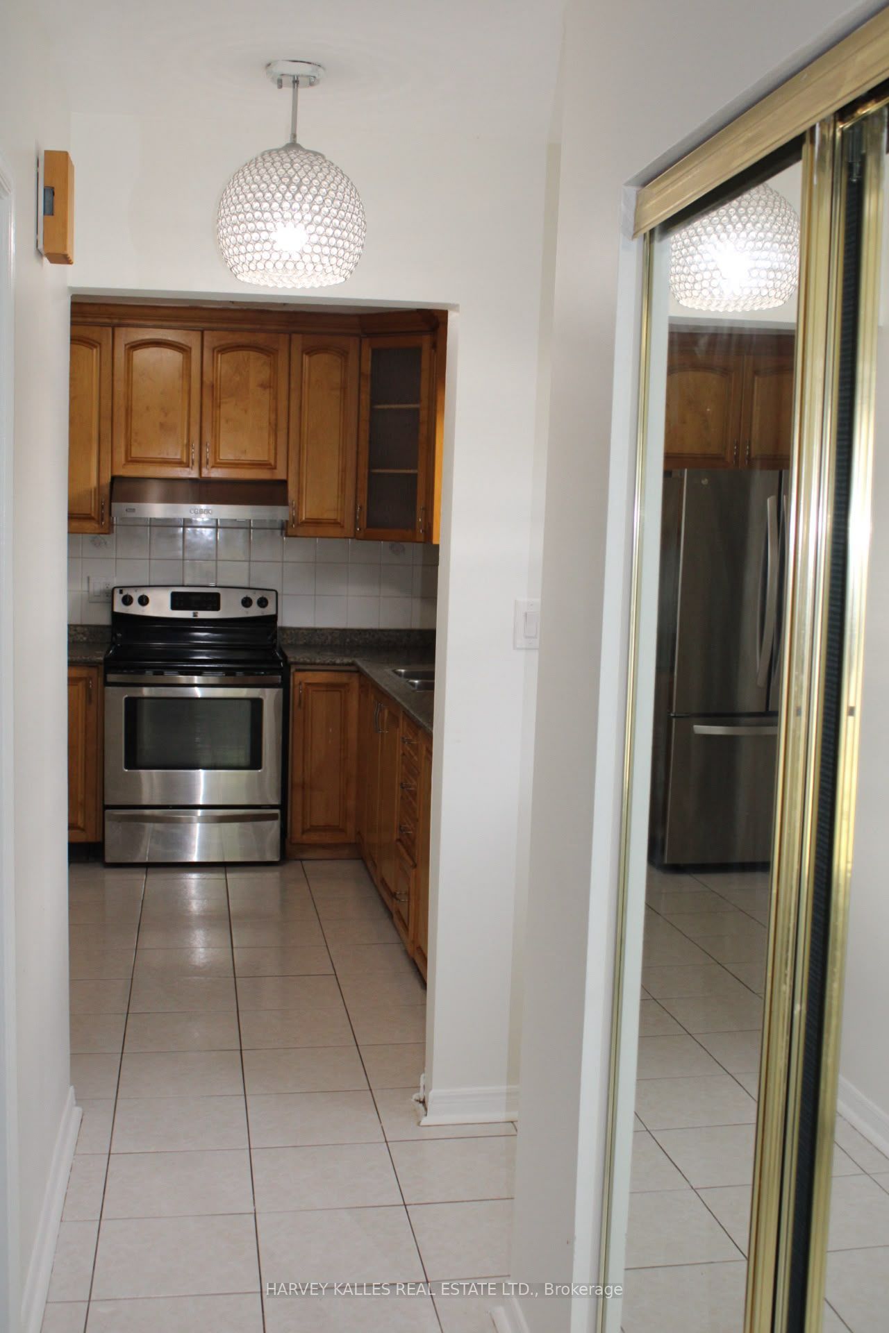 102 Goldcrest Road Property Photo 7