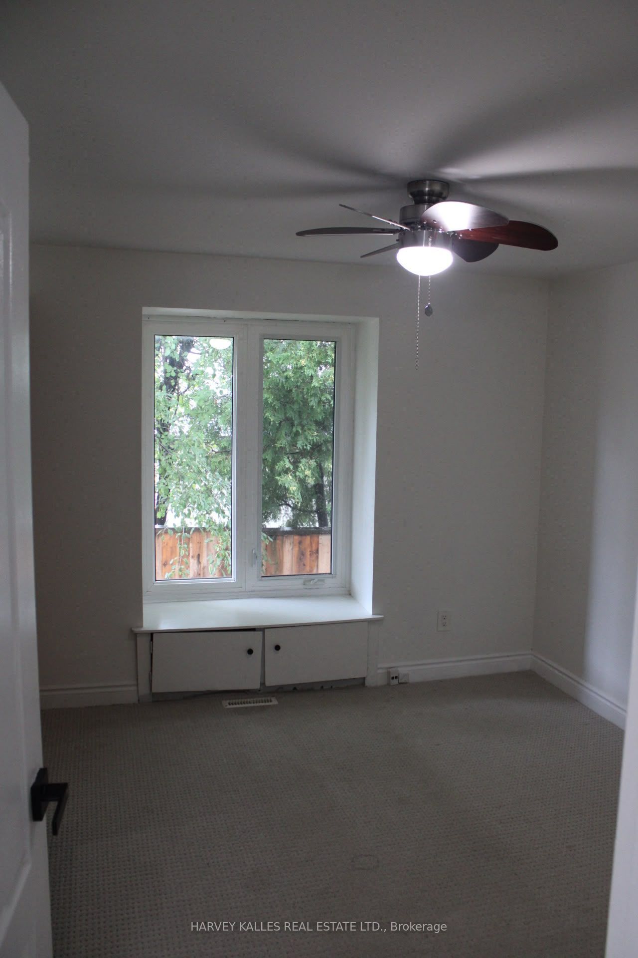 102 Goldcrest Road Property Photo 8