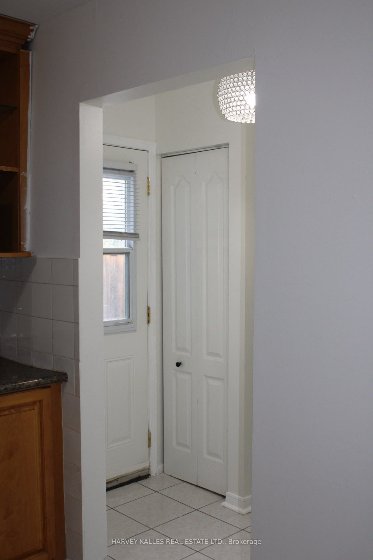 102 Goldcrest Road Property Photo 10