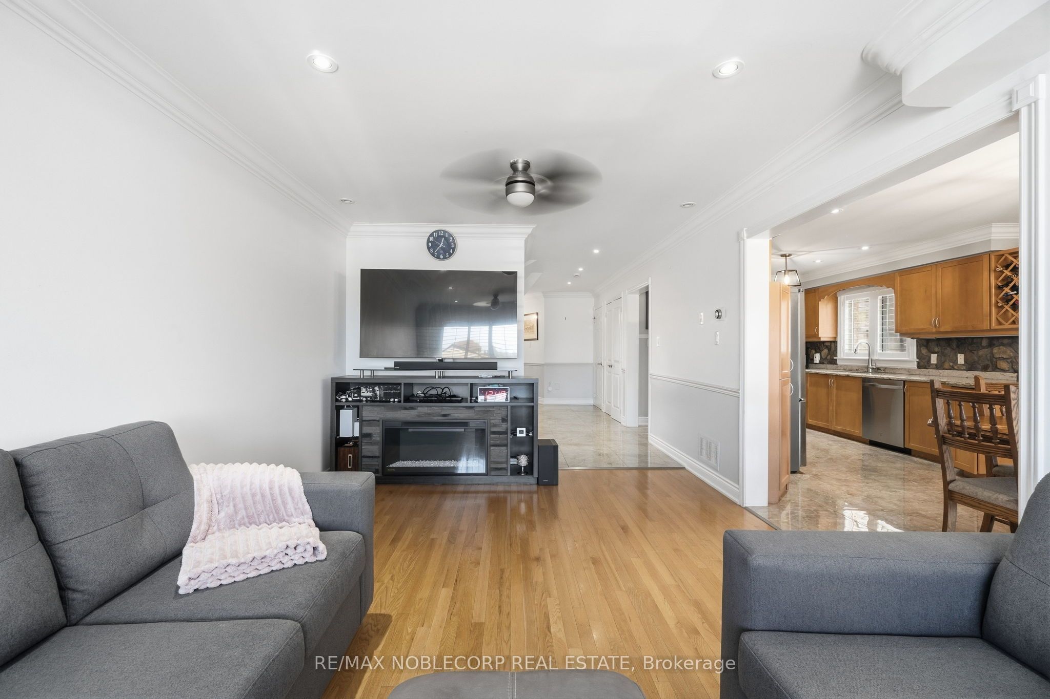 111 Emily Carr Crescent Property Photo 18