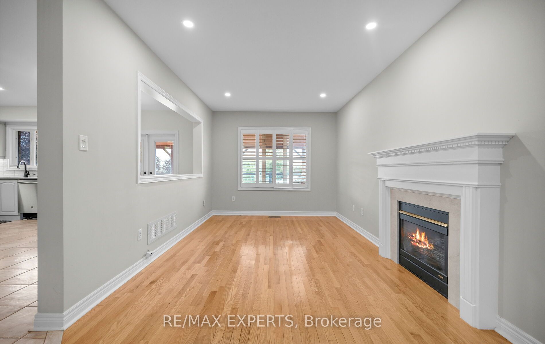 90 Coolspring Crescent Property Photo 10