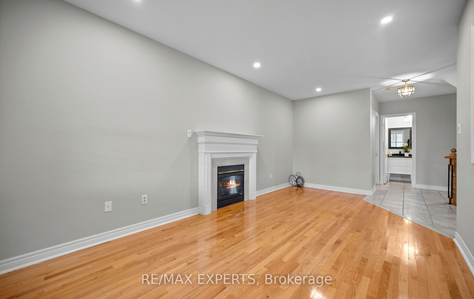 90 Coolspring Crescent Property Photo 11