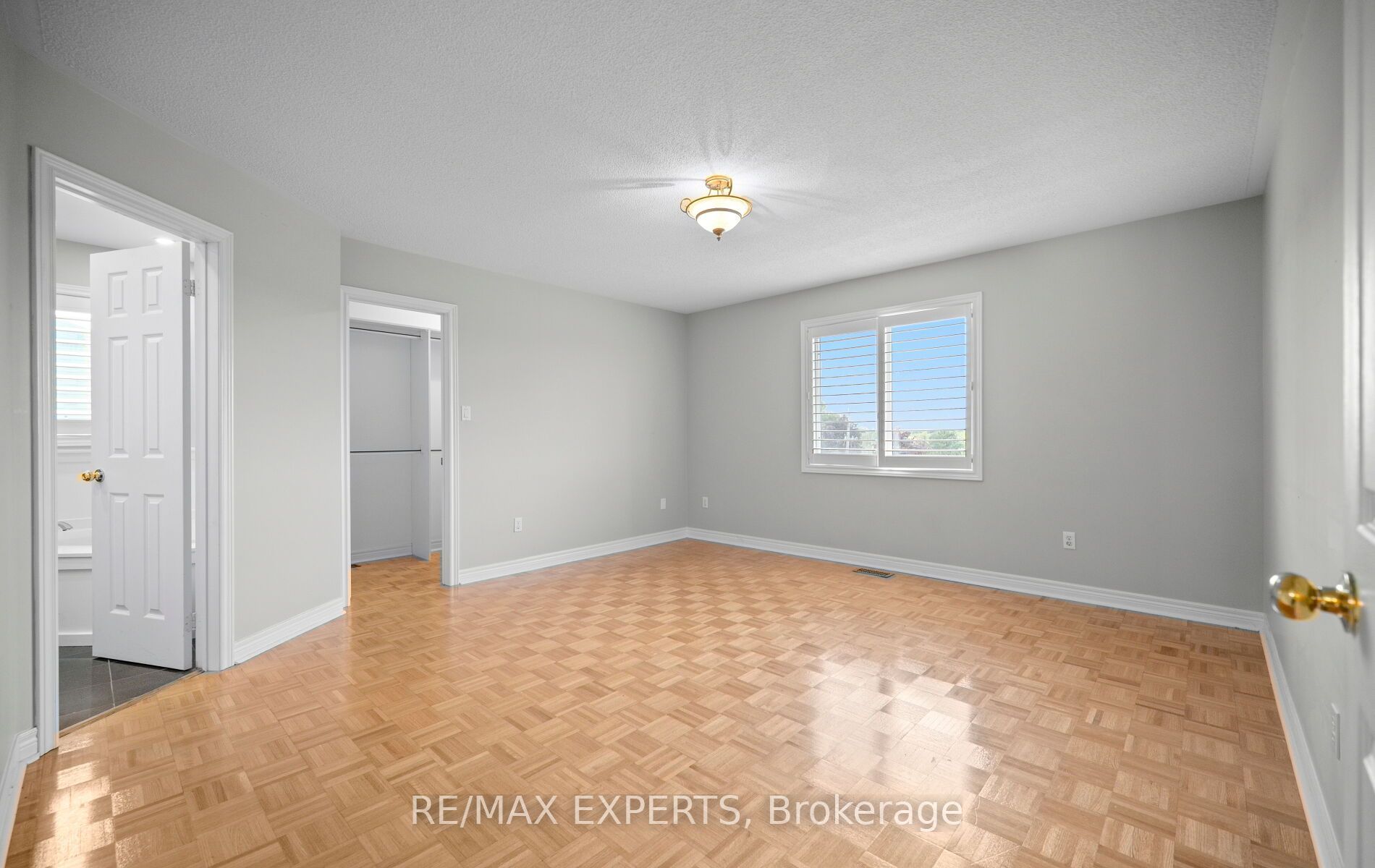 90 Coolspring Crescent Property Photo 21