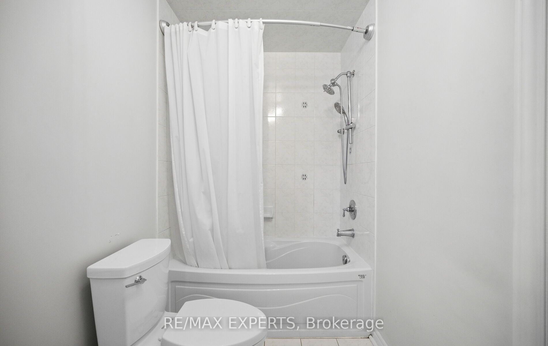90 Coolspring Crescent Property Photo 33
