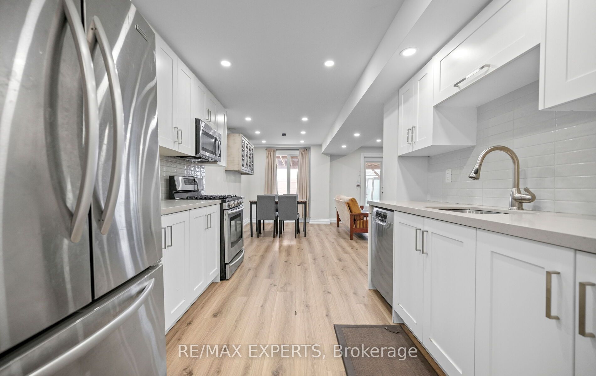 90 Coolspring Crescent Property Photo 44