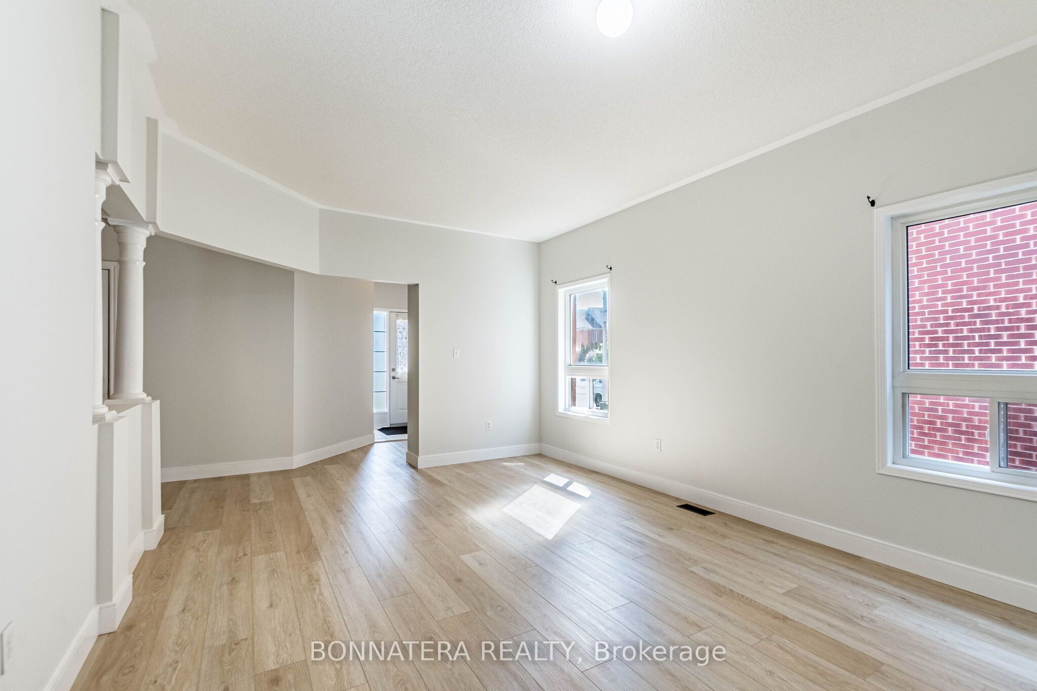 4297 Guildwood Way Property Photo 11