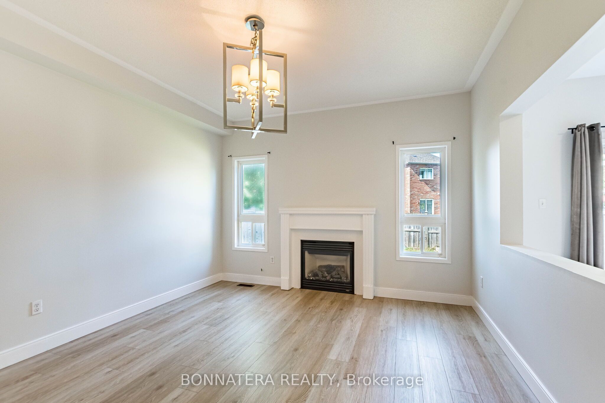 4297 Guildwood Way Property Photo 15
