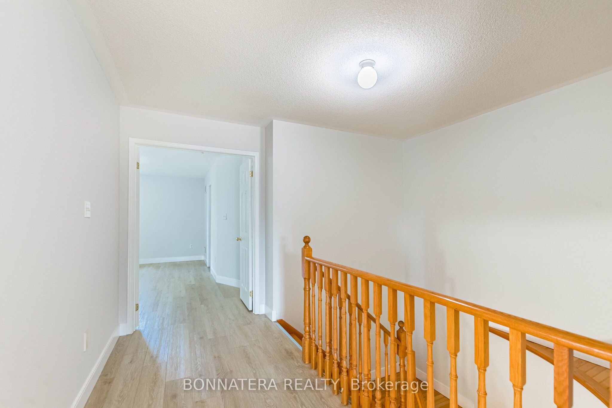 4297 Guildwood Way Property Photo 32