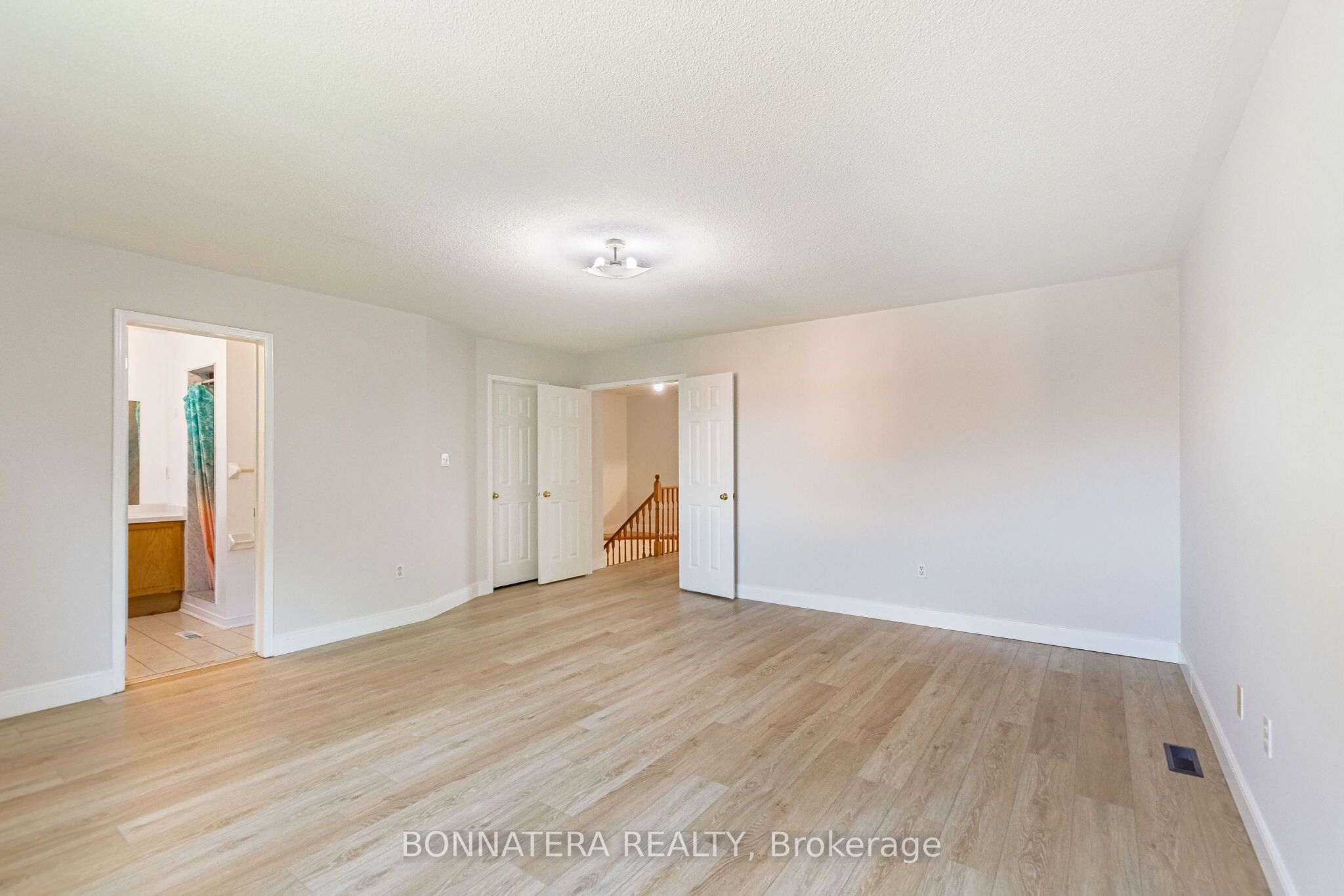 4297 Guildwood Way Property Photo 37
