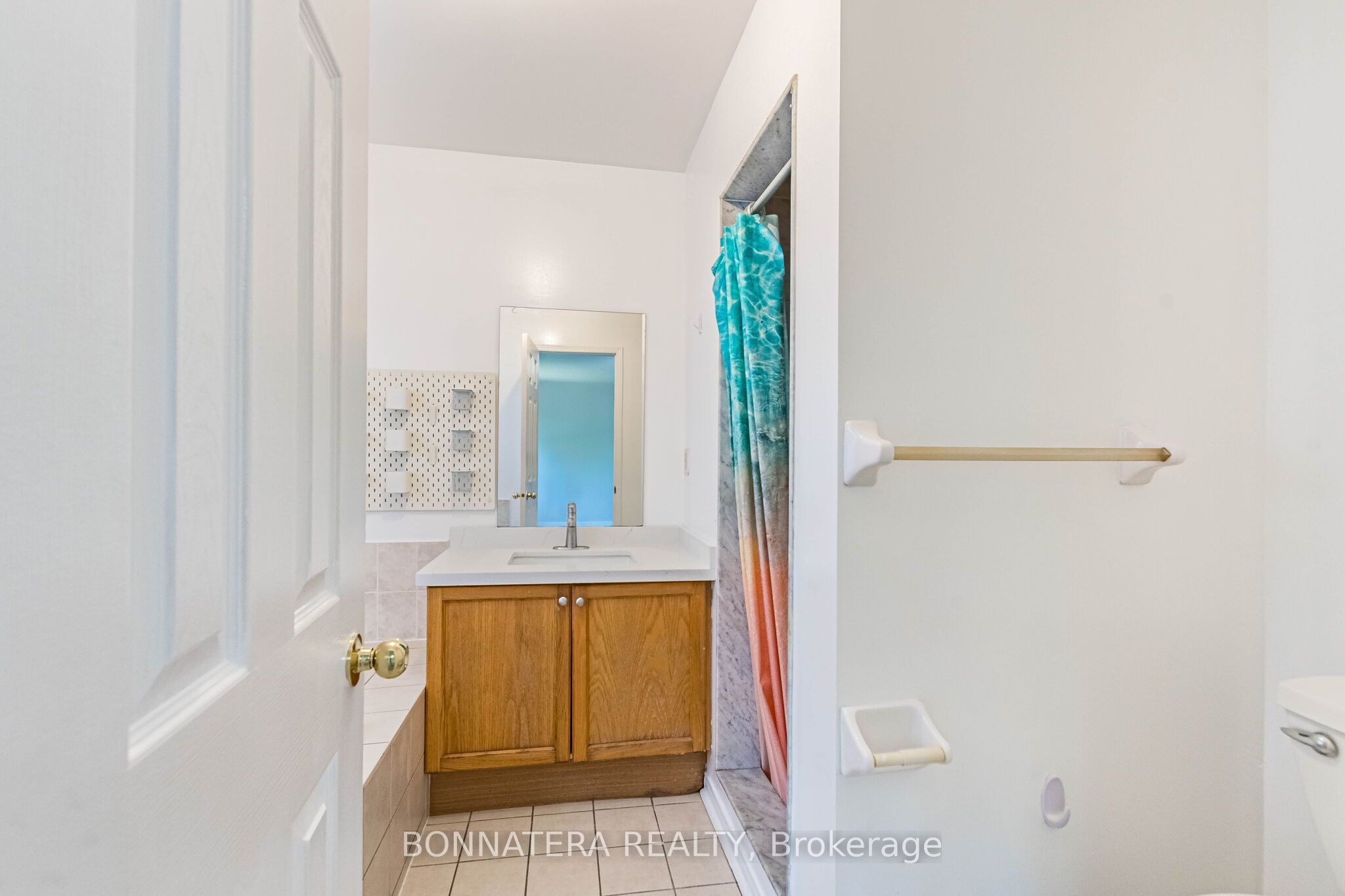 4297 Guildwood Way Property Photo 38