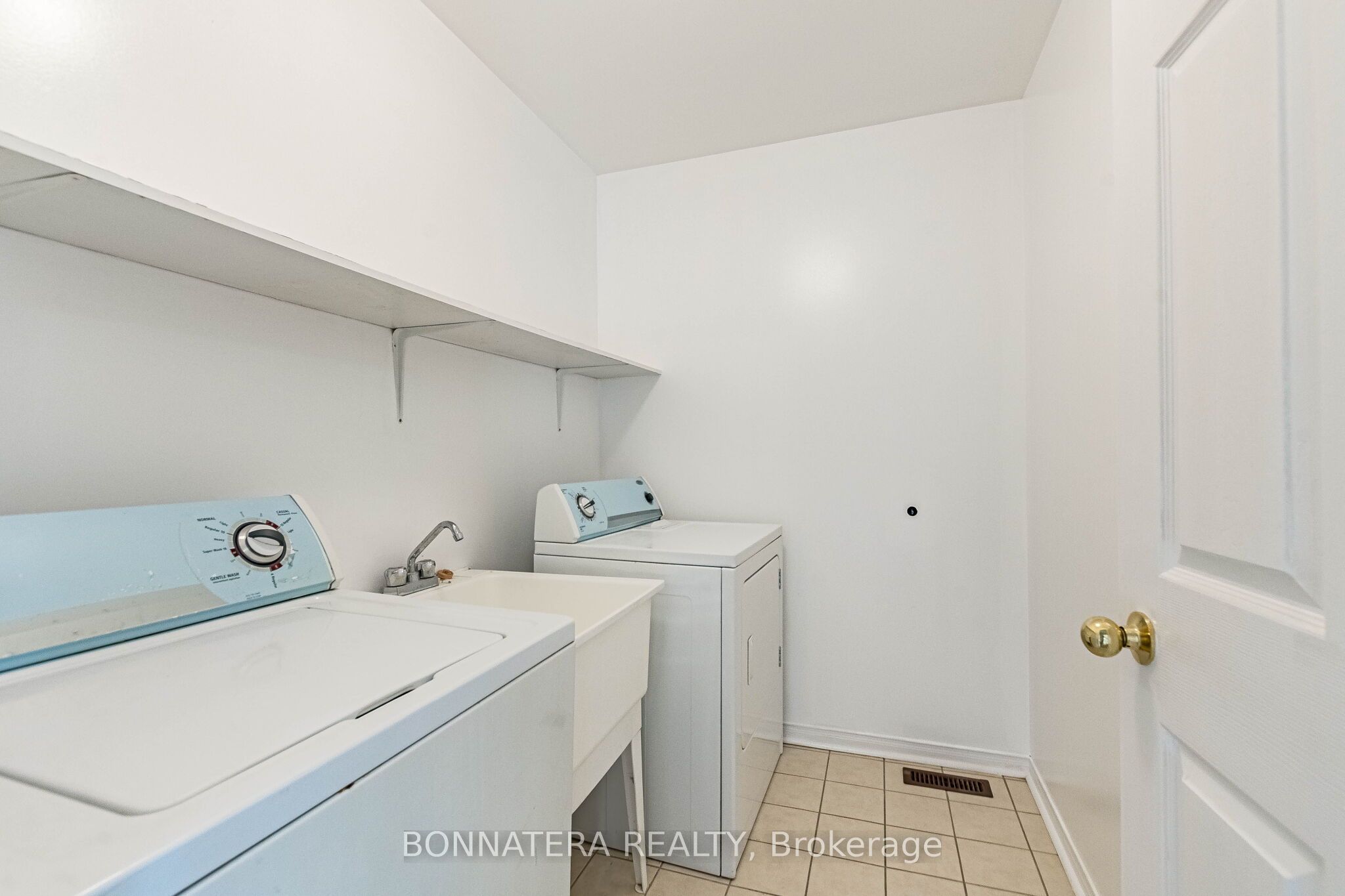 4297 Guildwood Way Property Photo 49