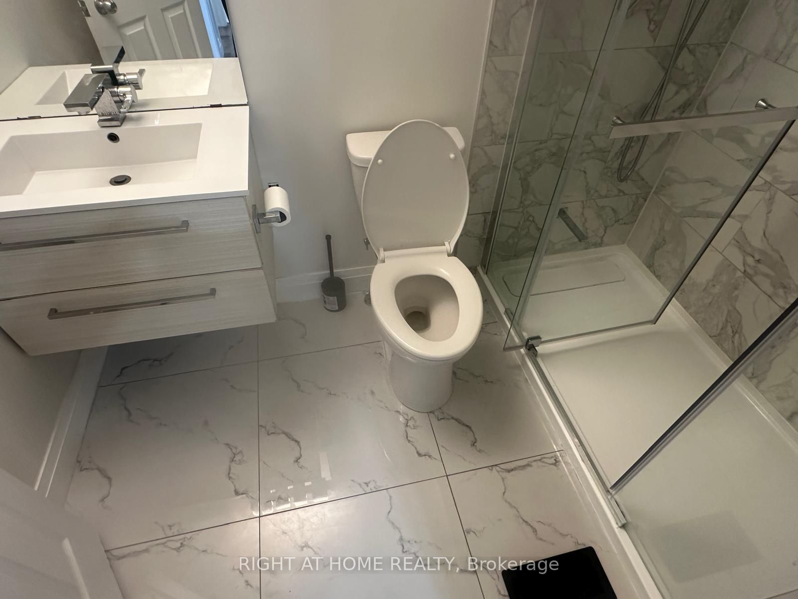 1015 Mccuaig Drive Property Photo 14