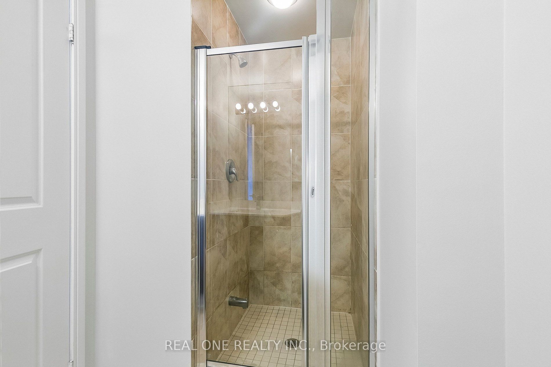 60 Absolute Avenue 5301 Property Photo 10