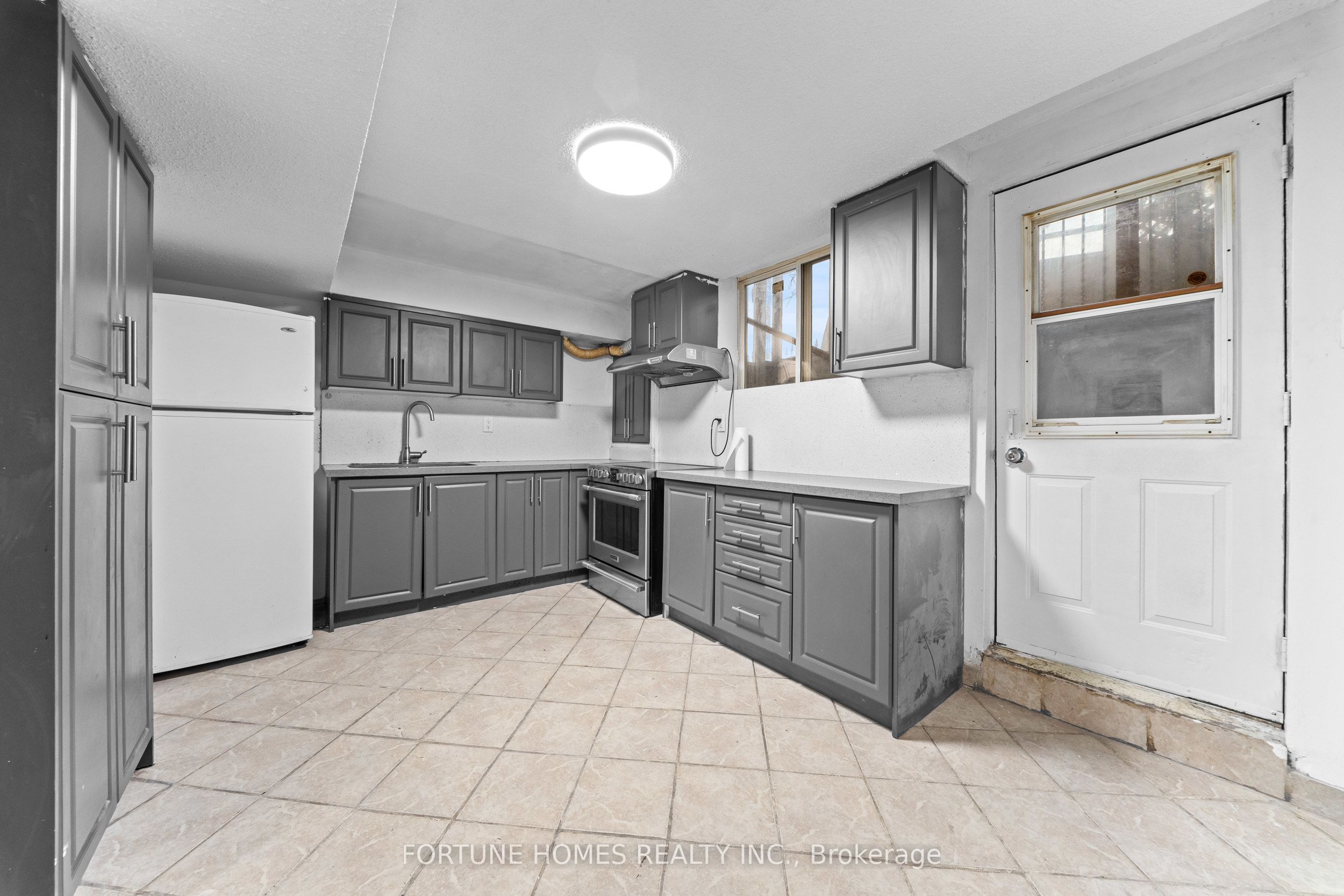 1 Ortona Drive Property Photo 33