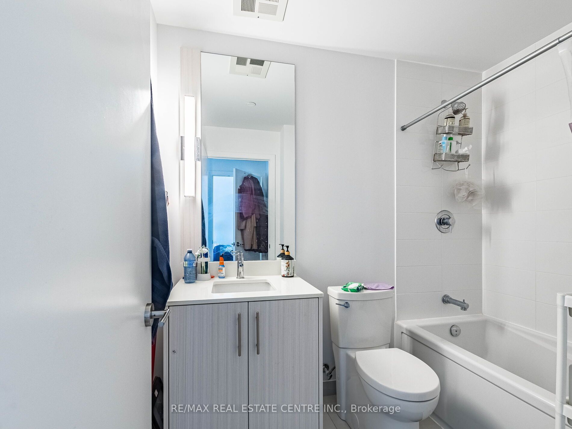 215 Veterans Drive 211 Property Photo 43