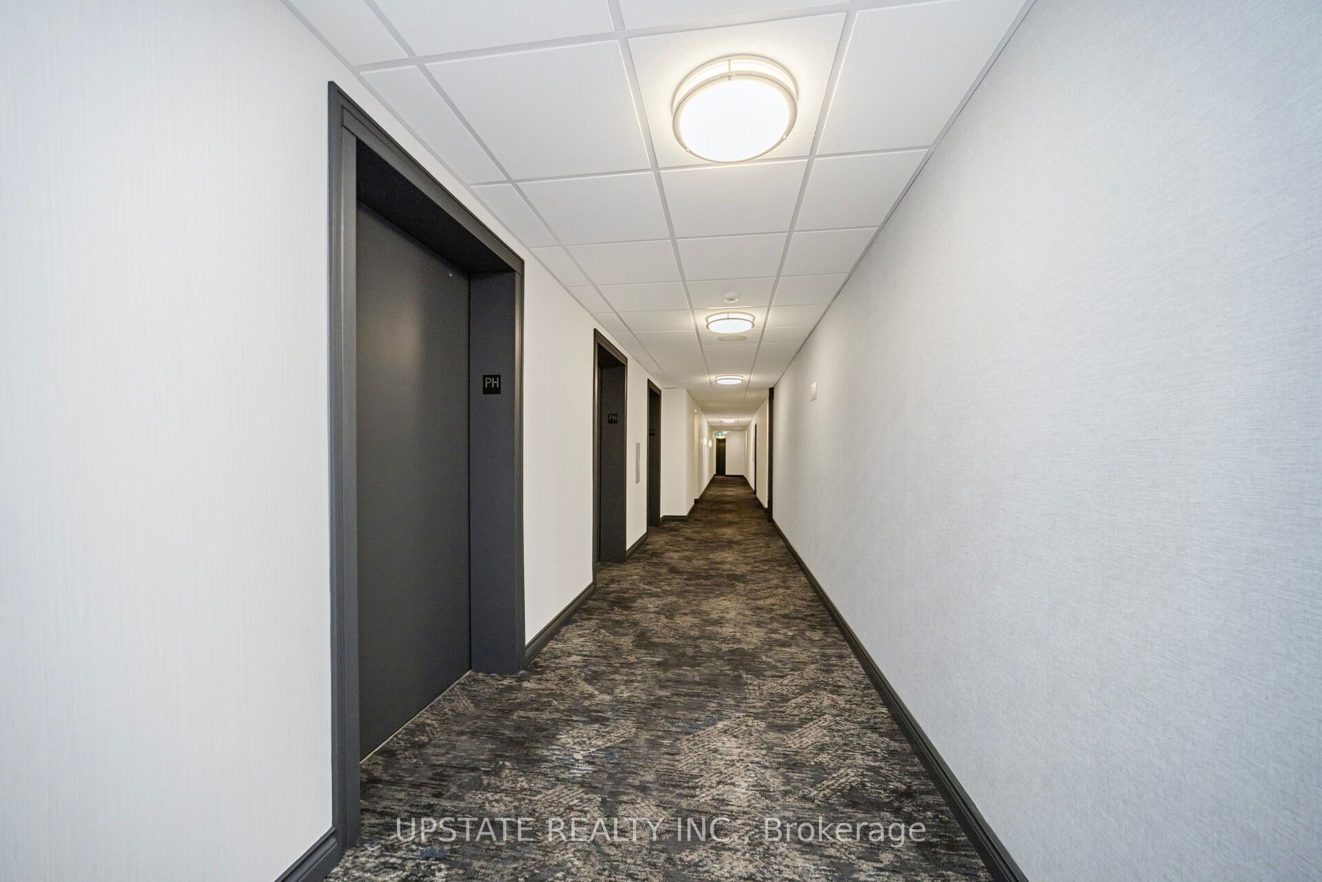 250 Webb Drive 1607 Property Photo 6