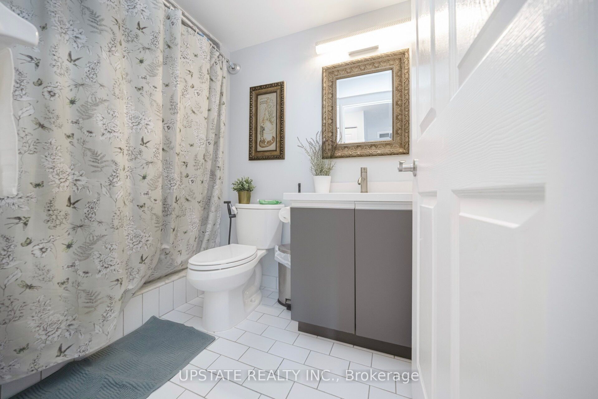 250 Webb Drive 1607 Property Photo 31
