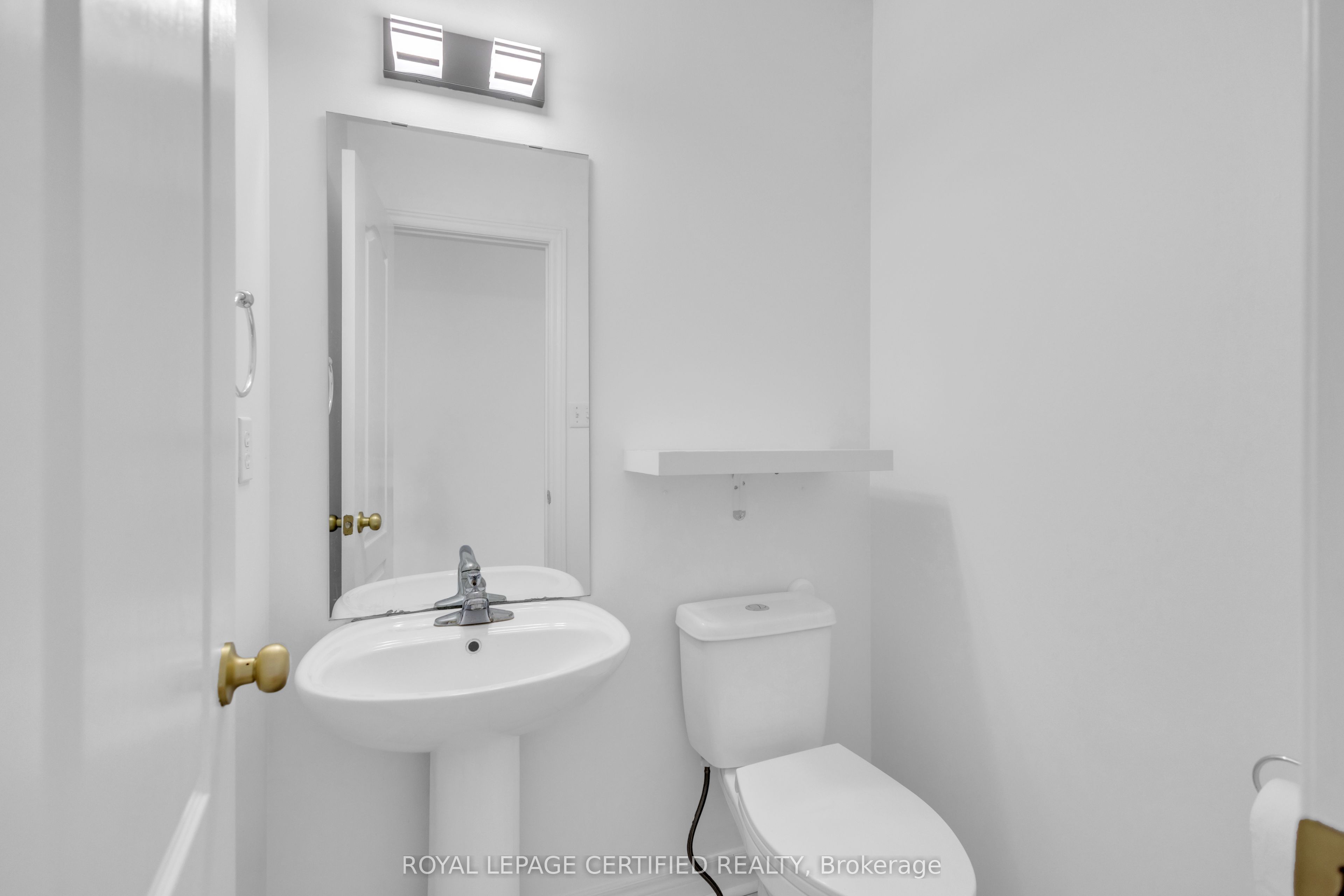 56 Pefferlaw Circle Property Photo 5