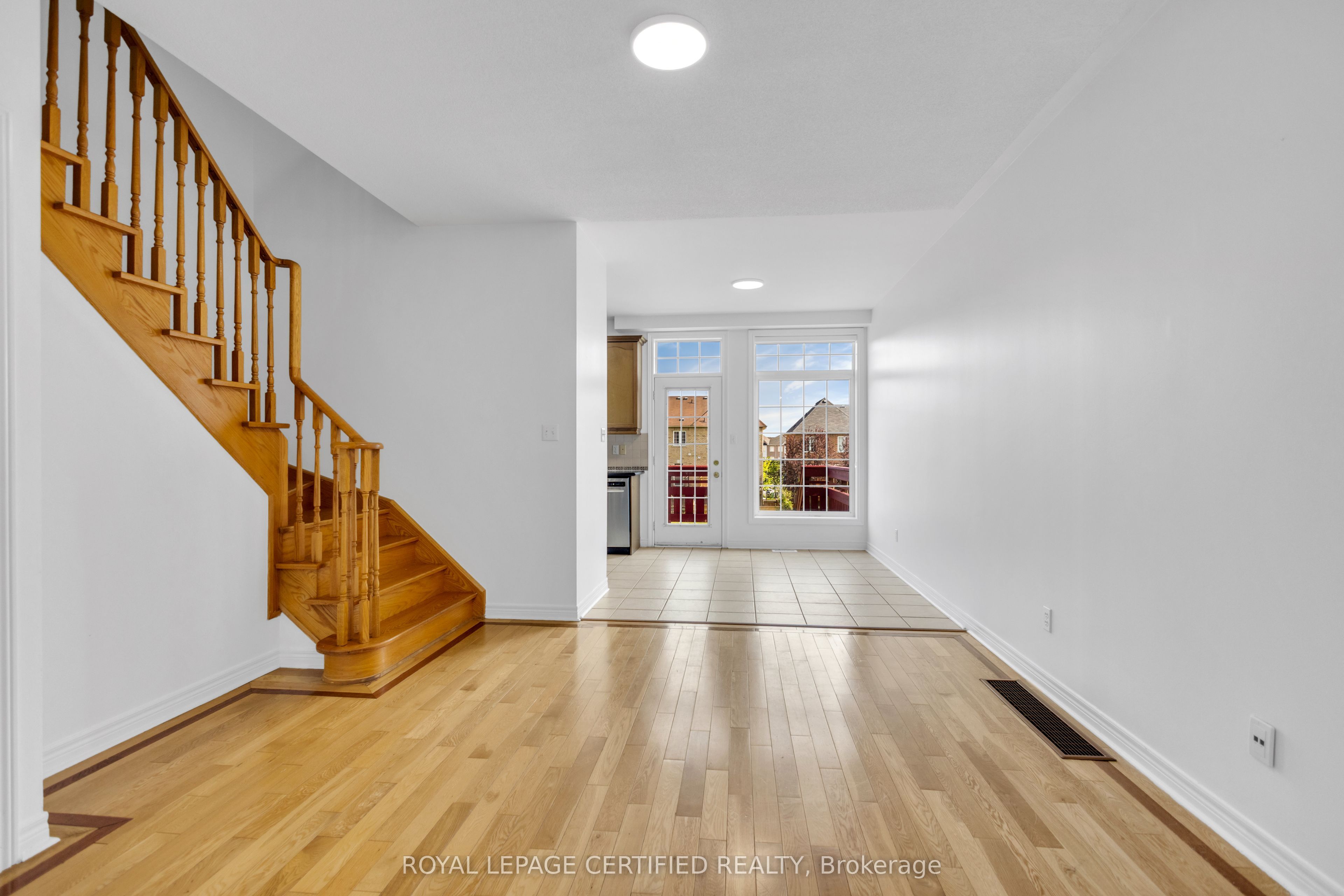 56 Pefferlaw Circle Property Photo 8