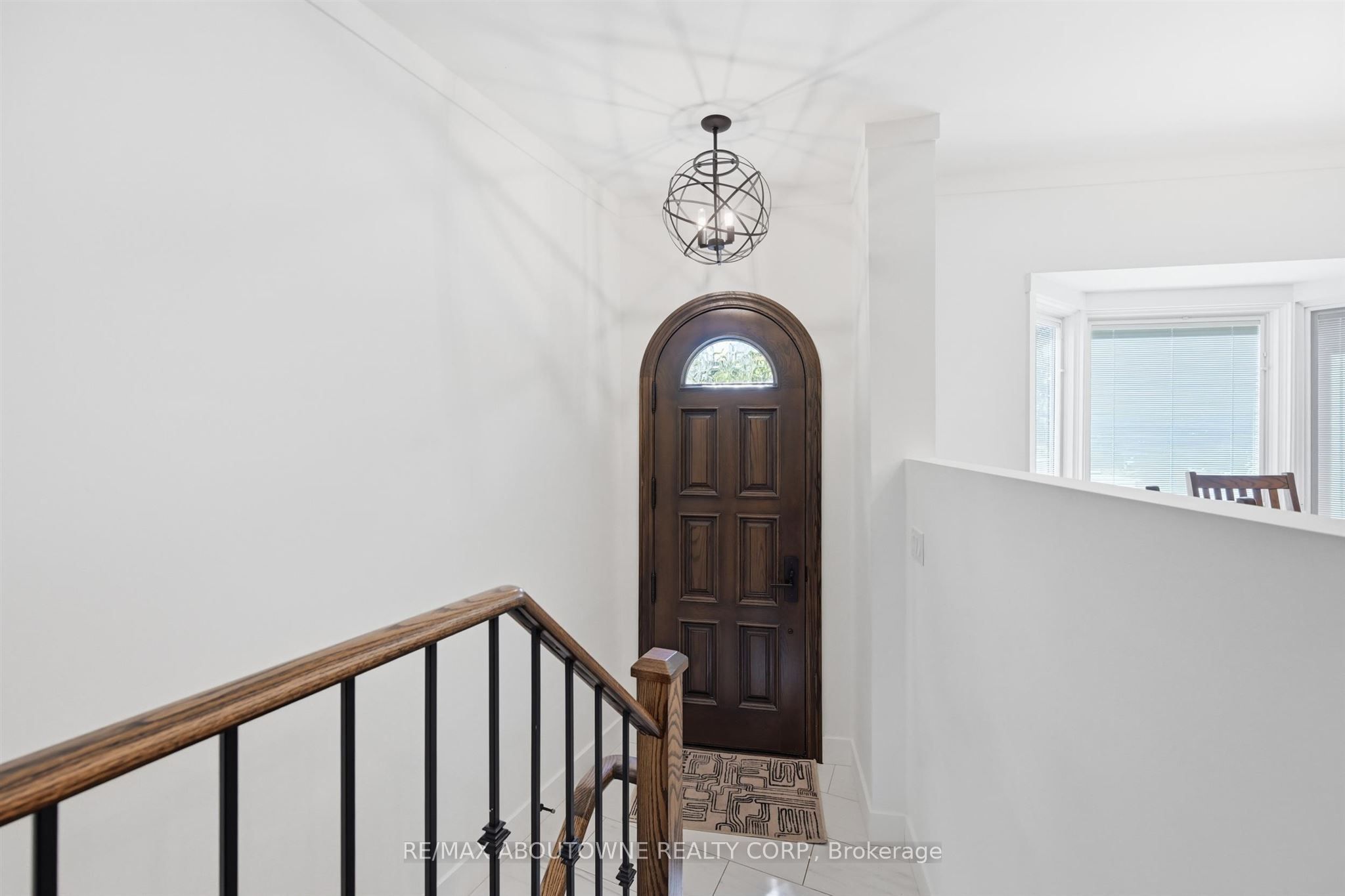 25 Southwind Terrace Property Photo 4