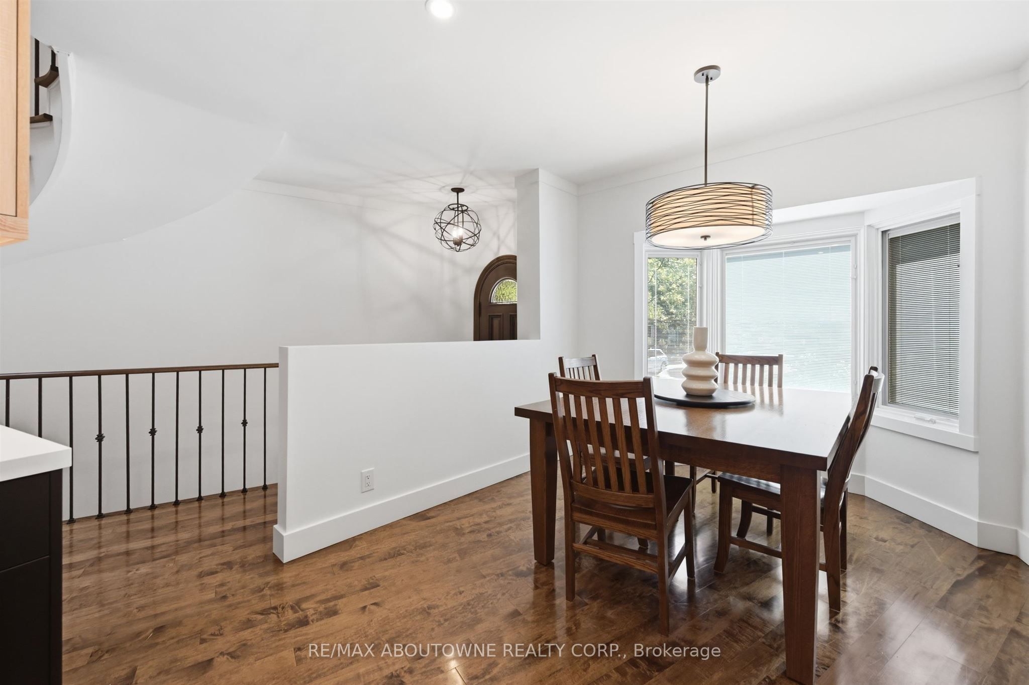 25 Southwind Terrace Property Photo 6