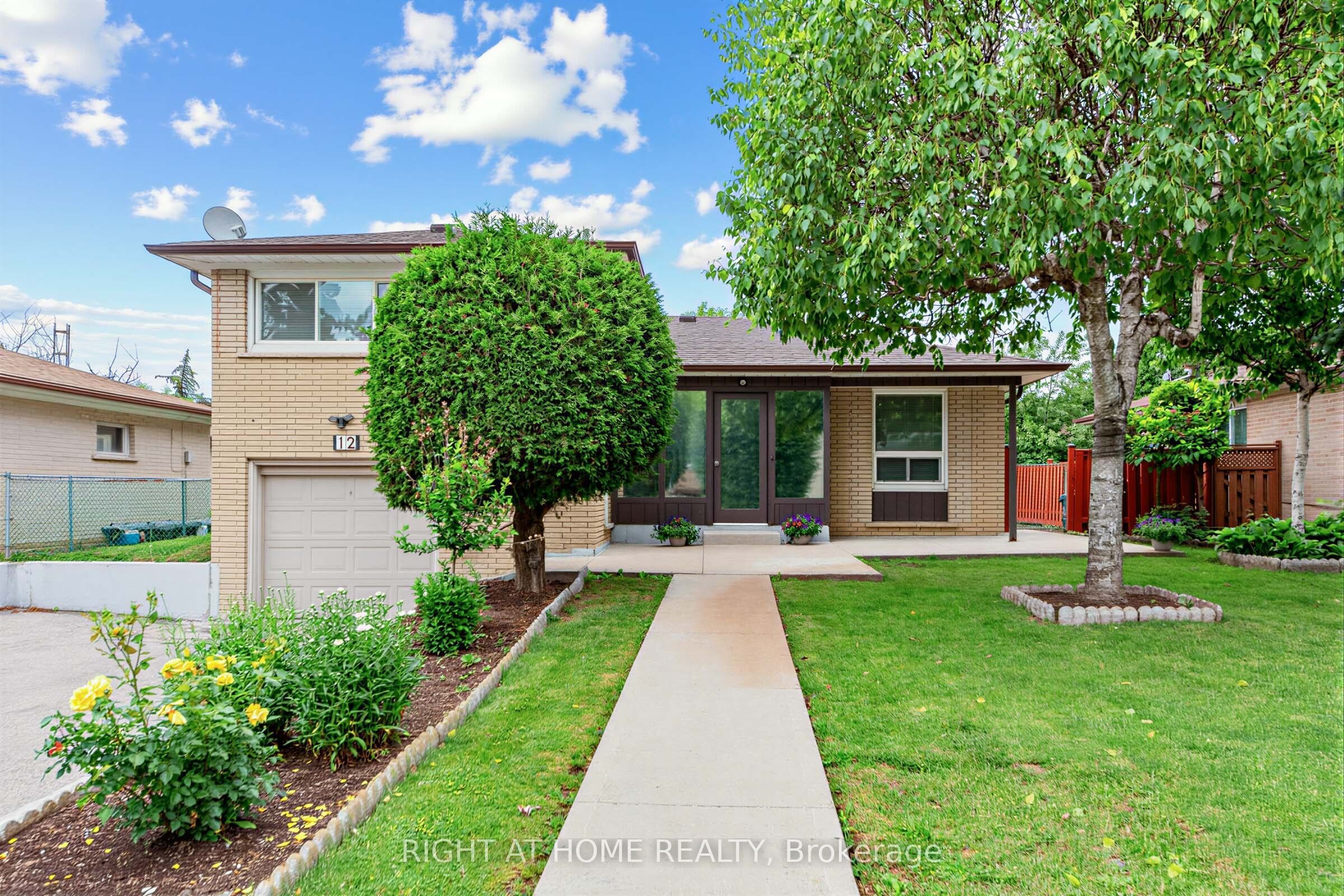 12 Candlewood Crescent