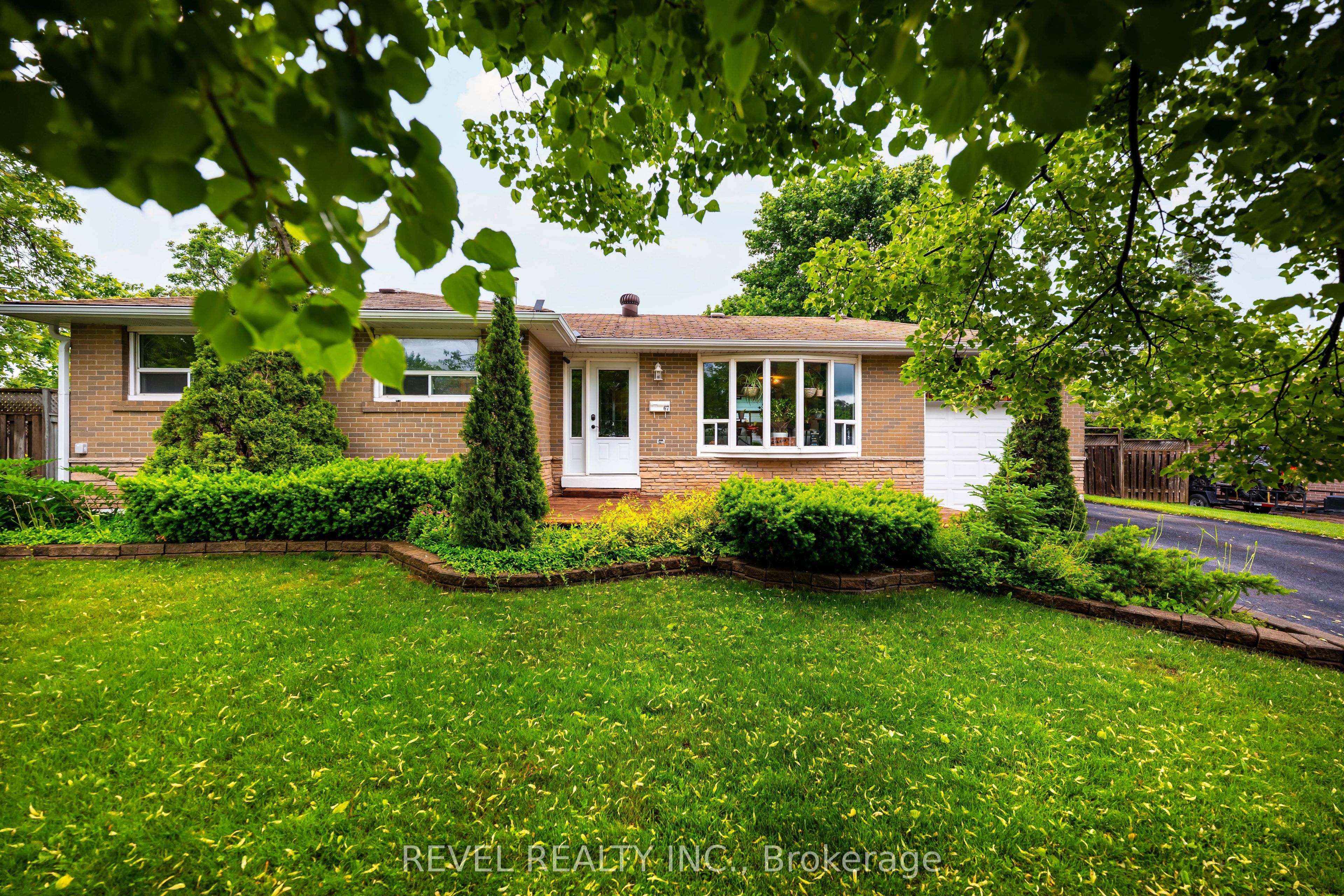 67 Carlton Drive Property Photo 8