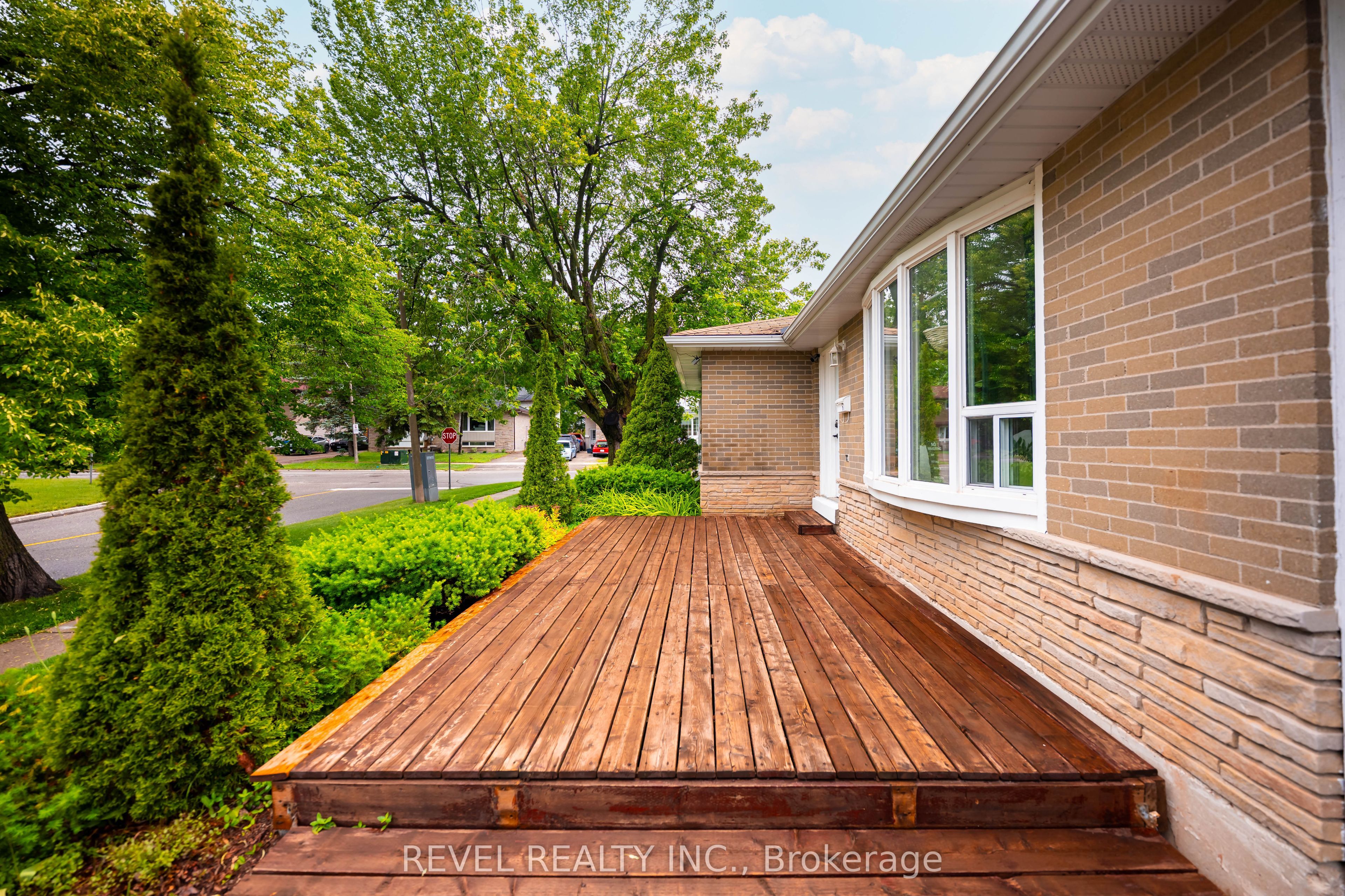 67 Carlton Drive Property Photo 10