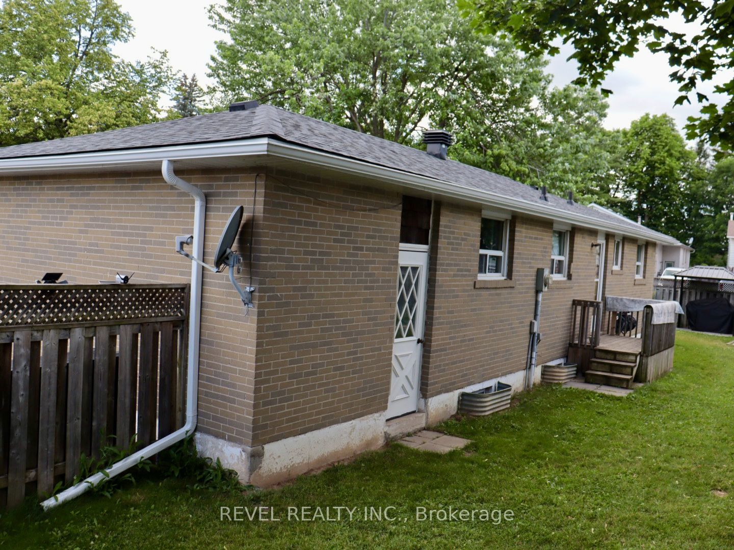 67 Carlton Drive Property Photo 13
