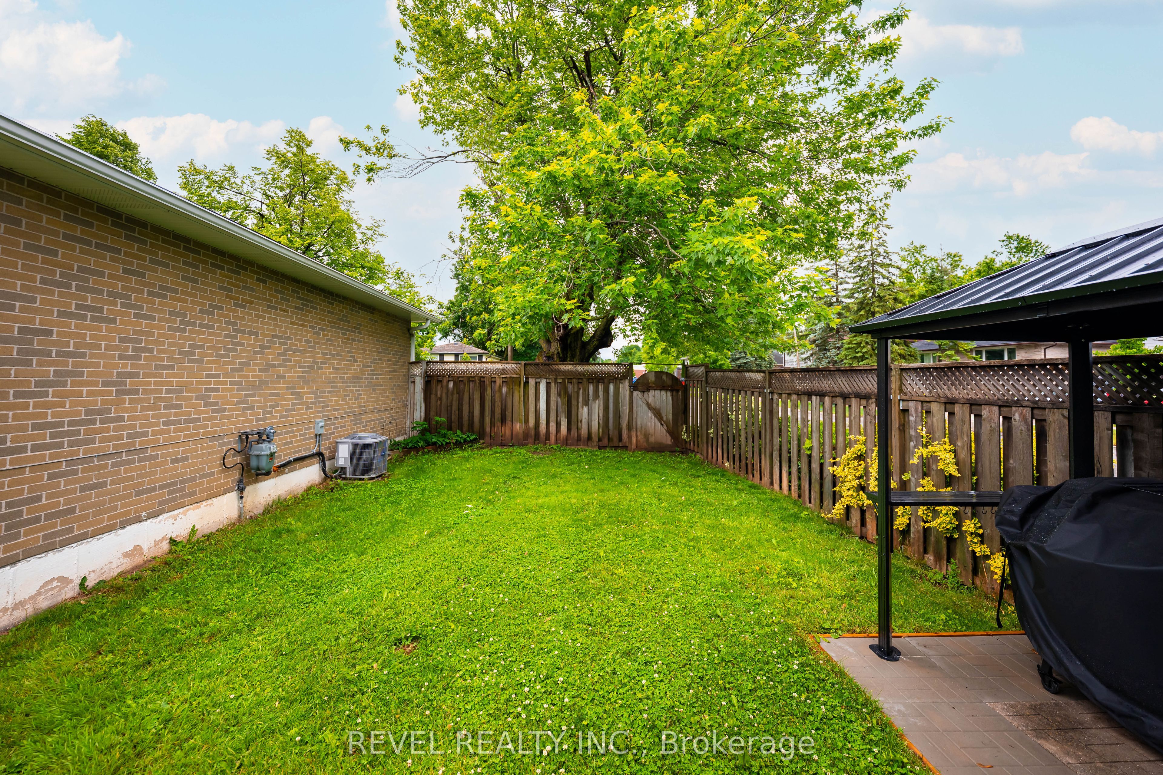 67 Carlton Drive Property Photo 20