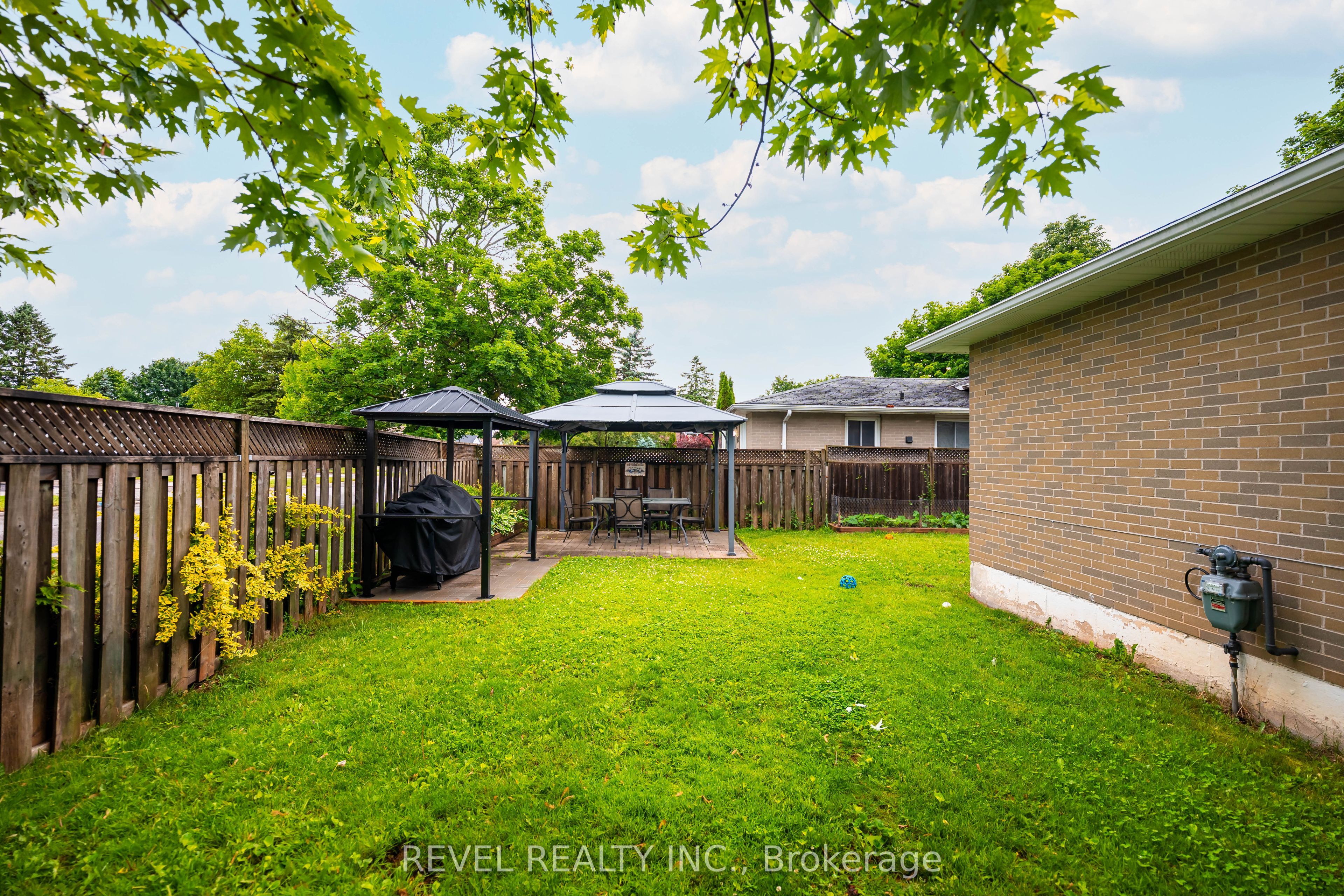 67 Carlton Drive Property Photo 21