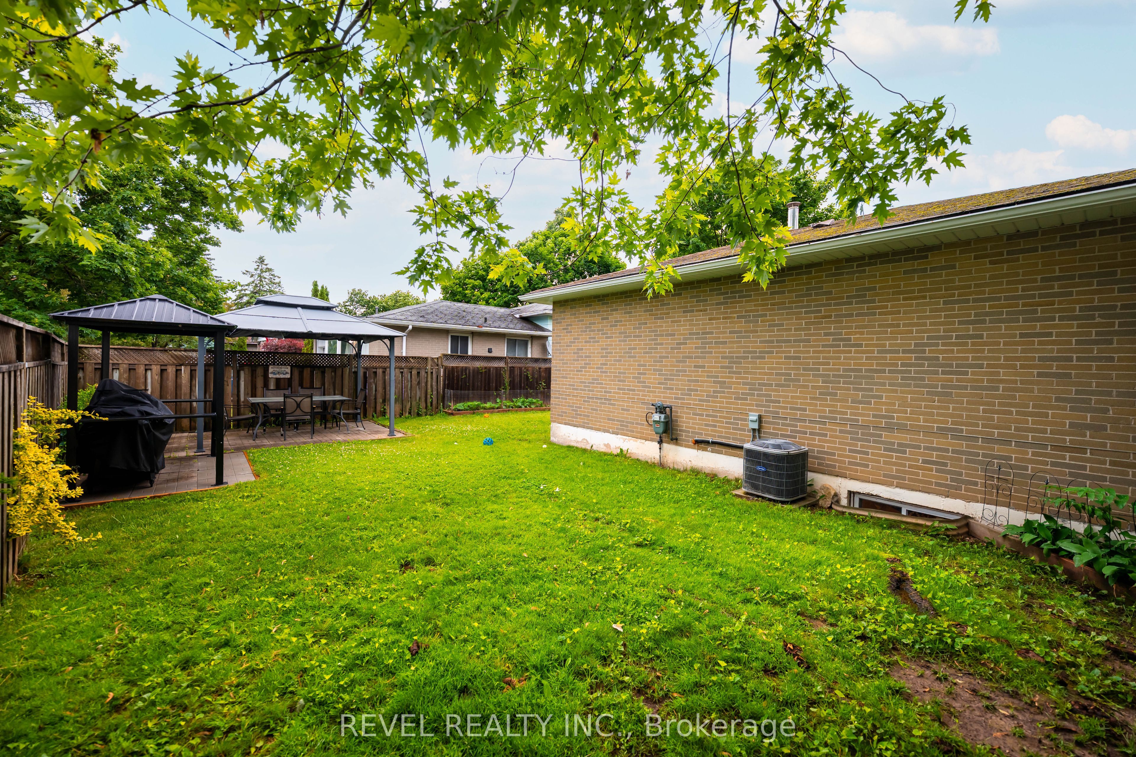67 Carlton Drive Property Photo 22