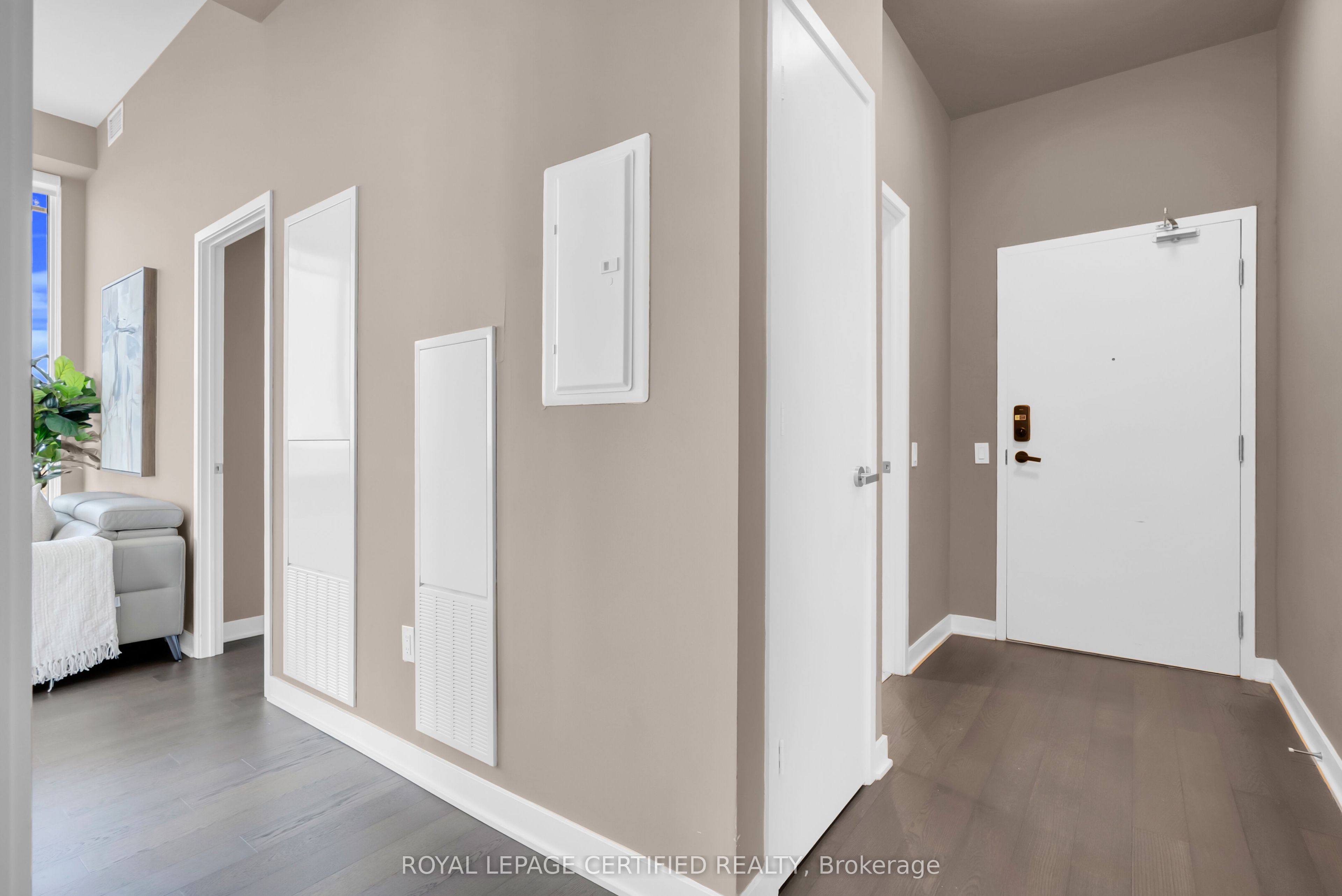 3900 Confederation Parkway 5907 Property Photo 8
