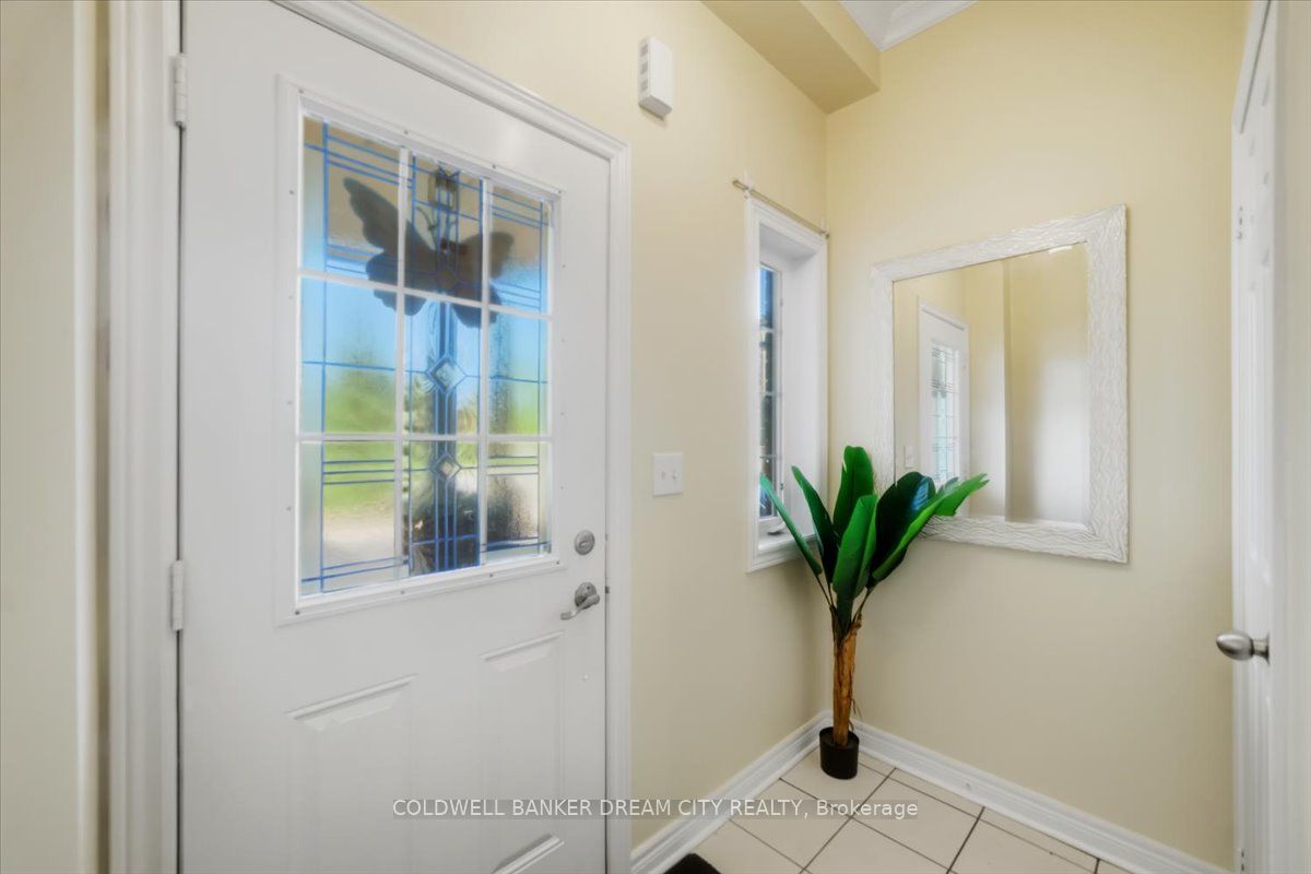 9738 Mclaughlin Road Property Photo 2