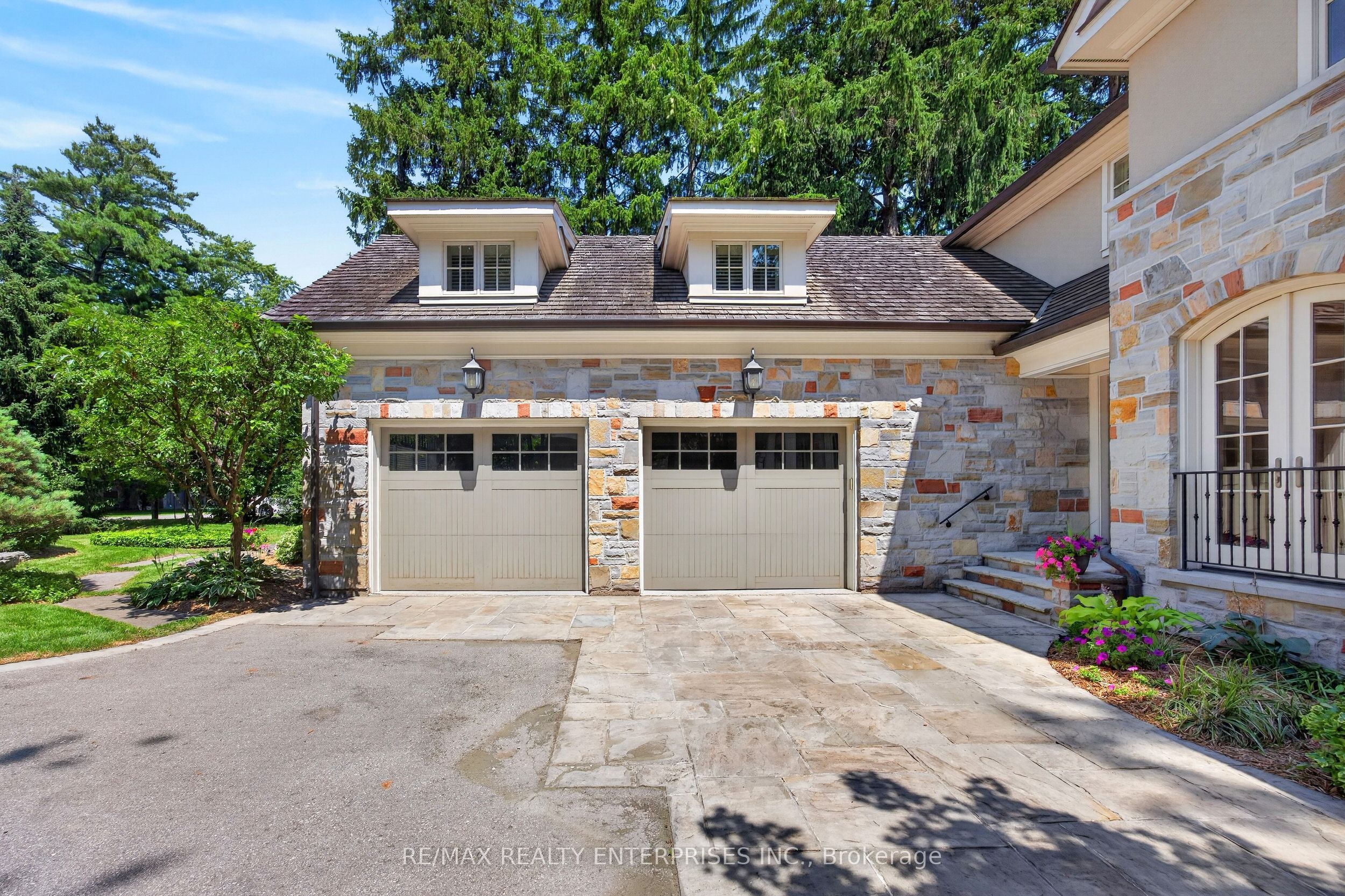 1396 Crescent Road Property Photo 4