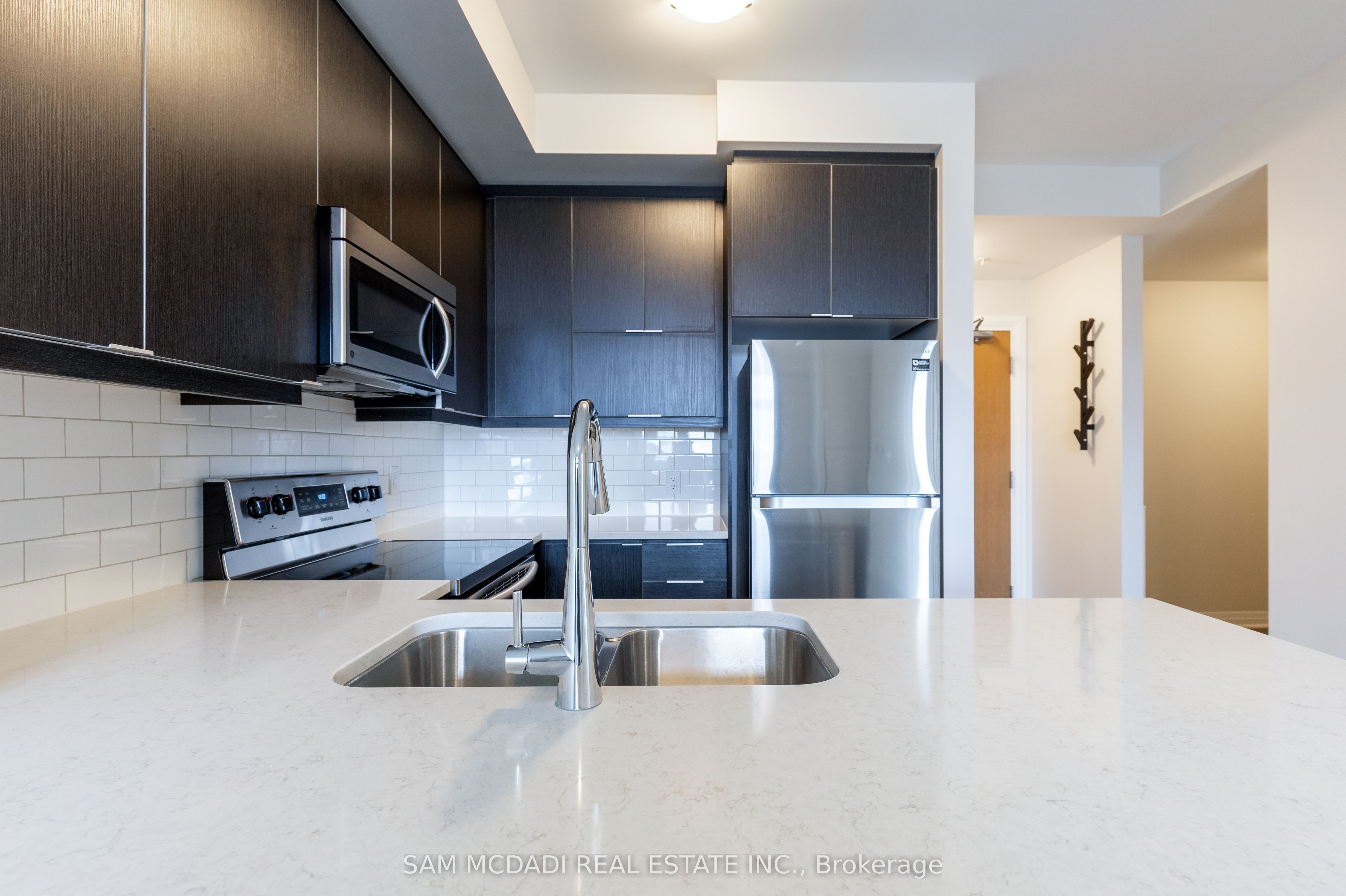 1105 Leger Way 319 Property Photo 10