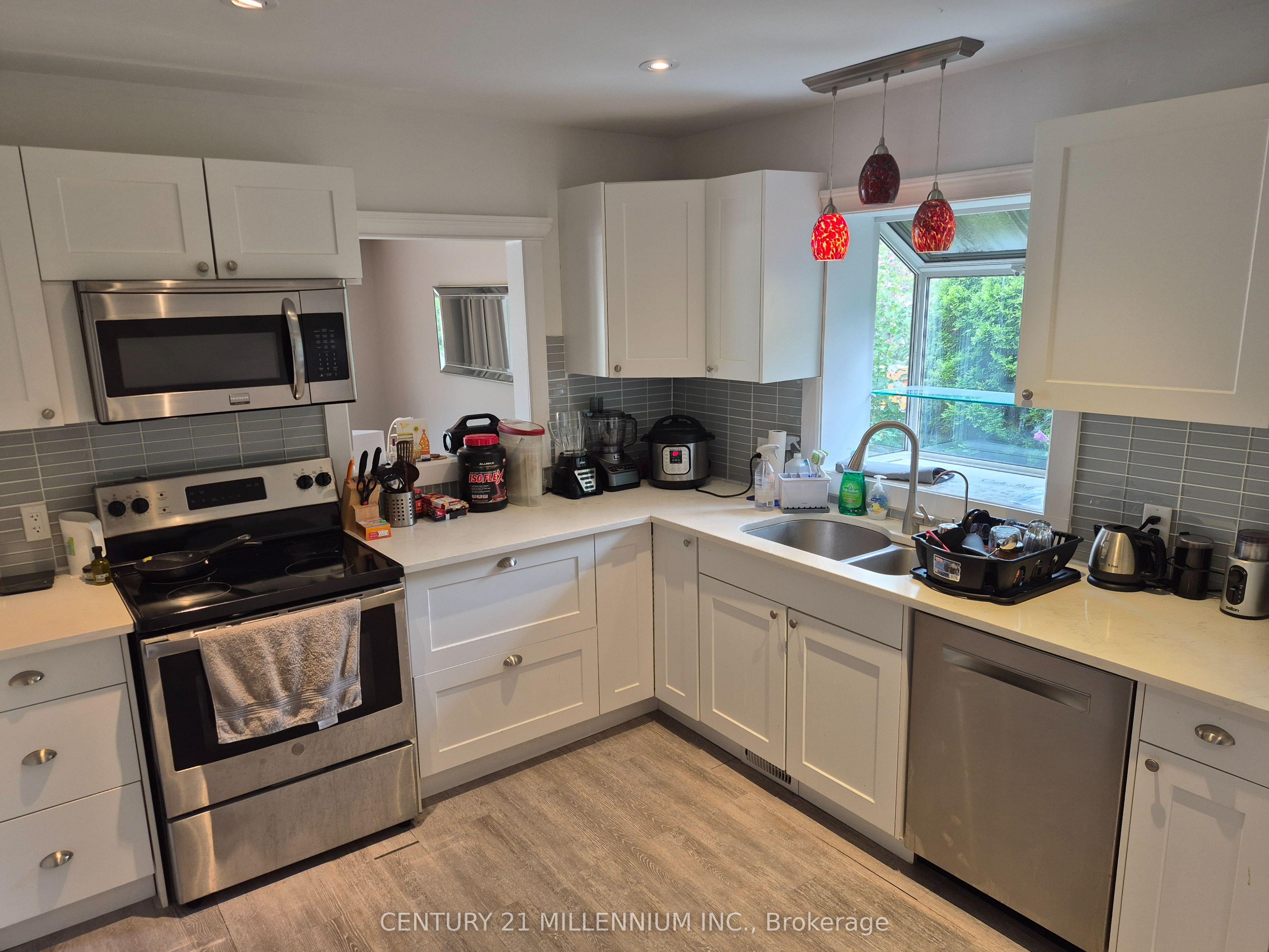 40 Meadowland Drive Property Photo 10