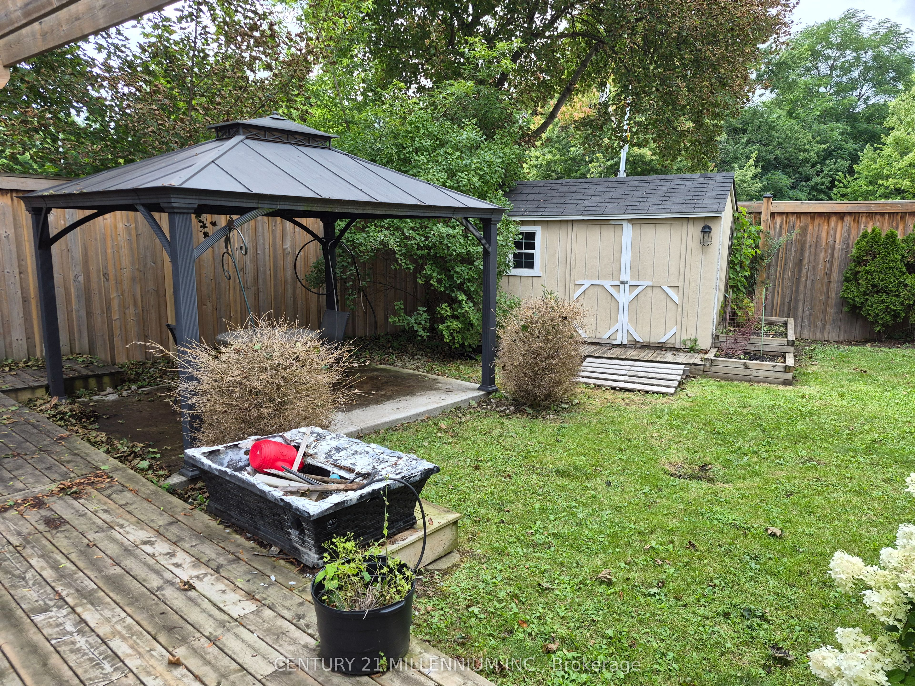 40 Meadowland Drive Property Photo 43